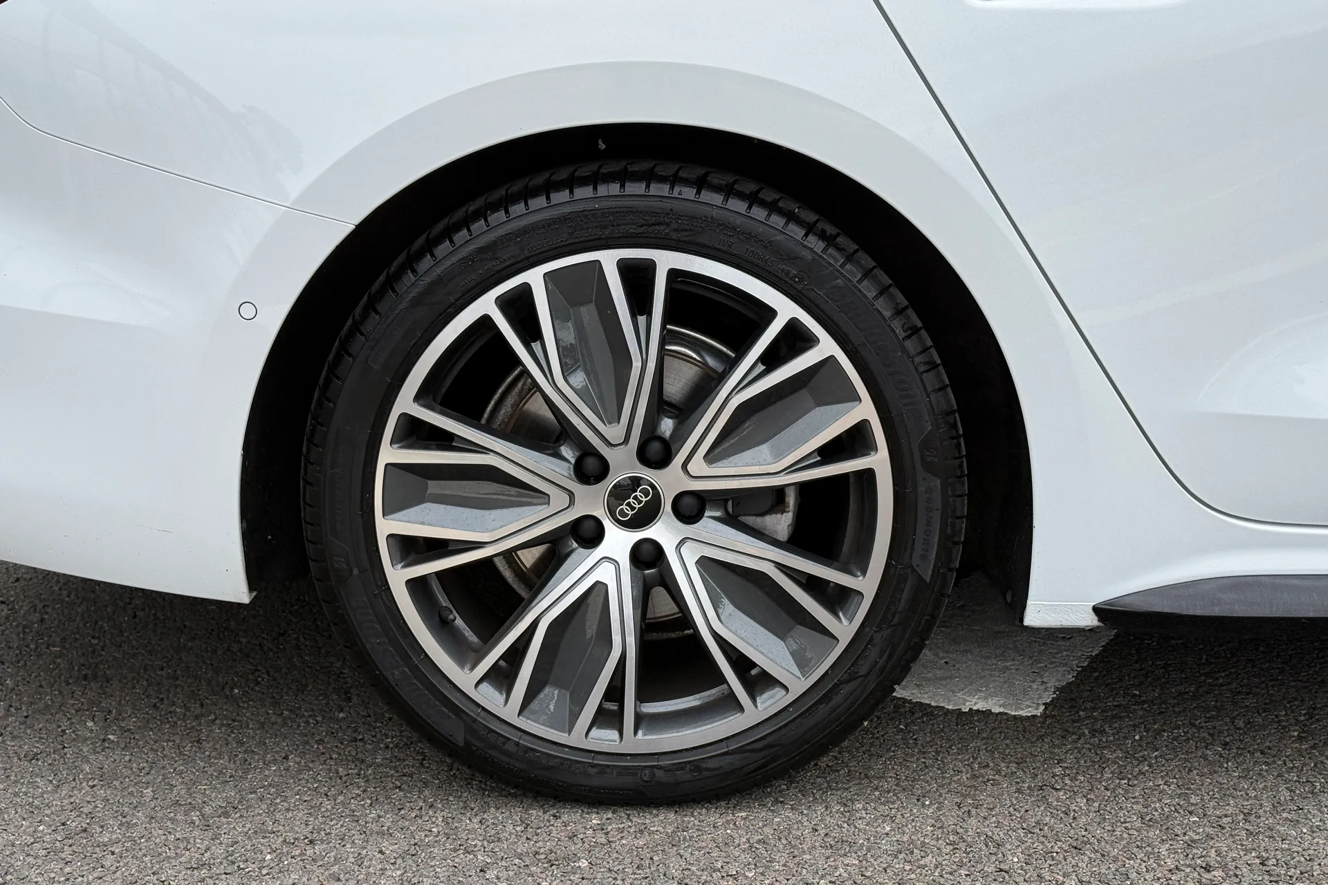 Audi A5 thumbnail image number 27