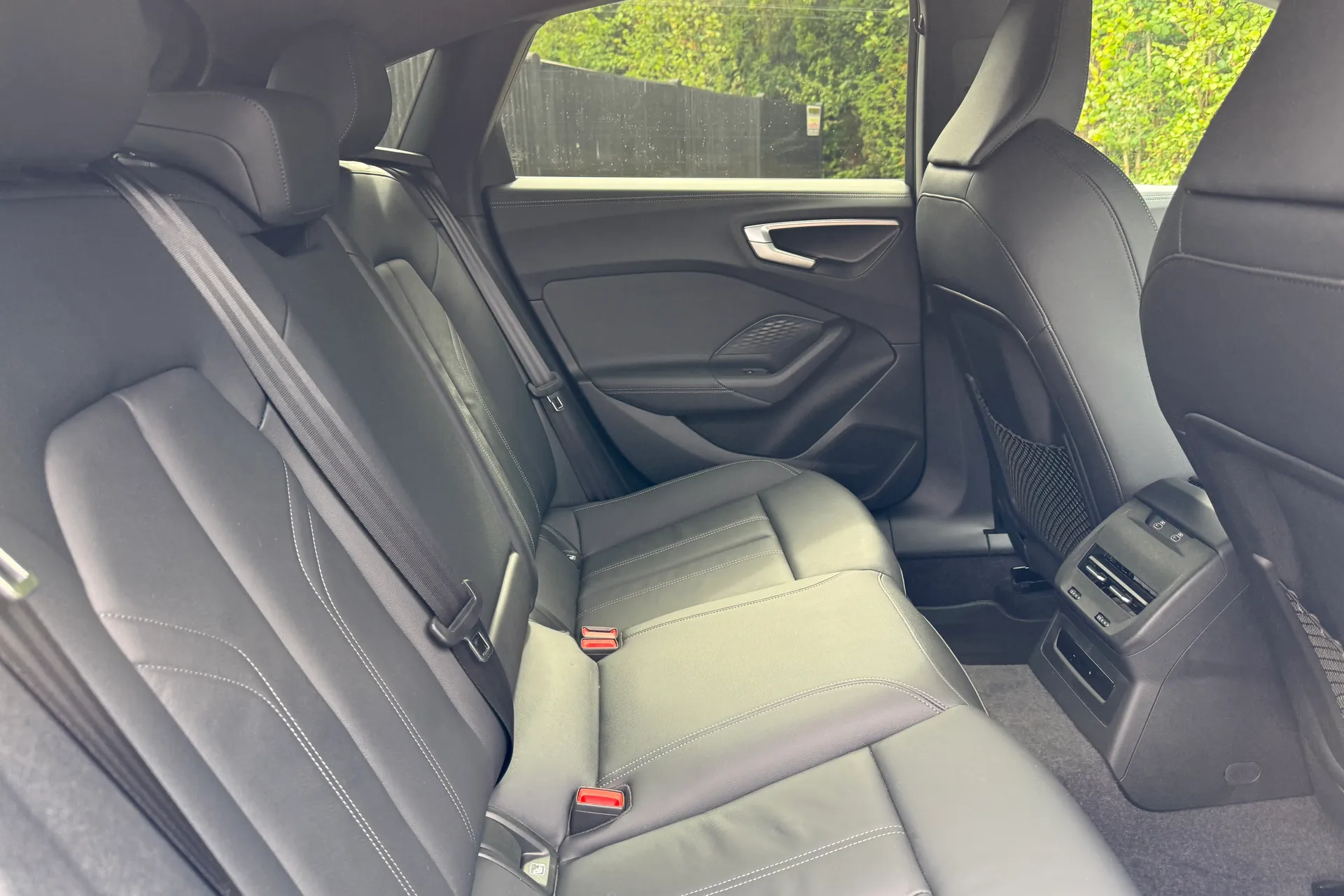 Audi A5 thumbnail image number 30