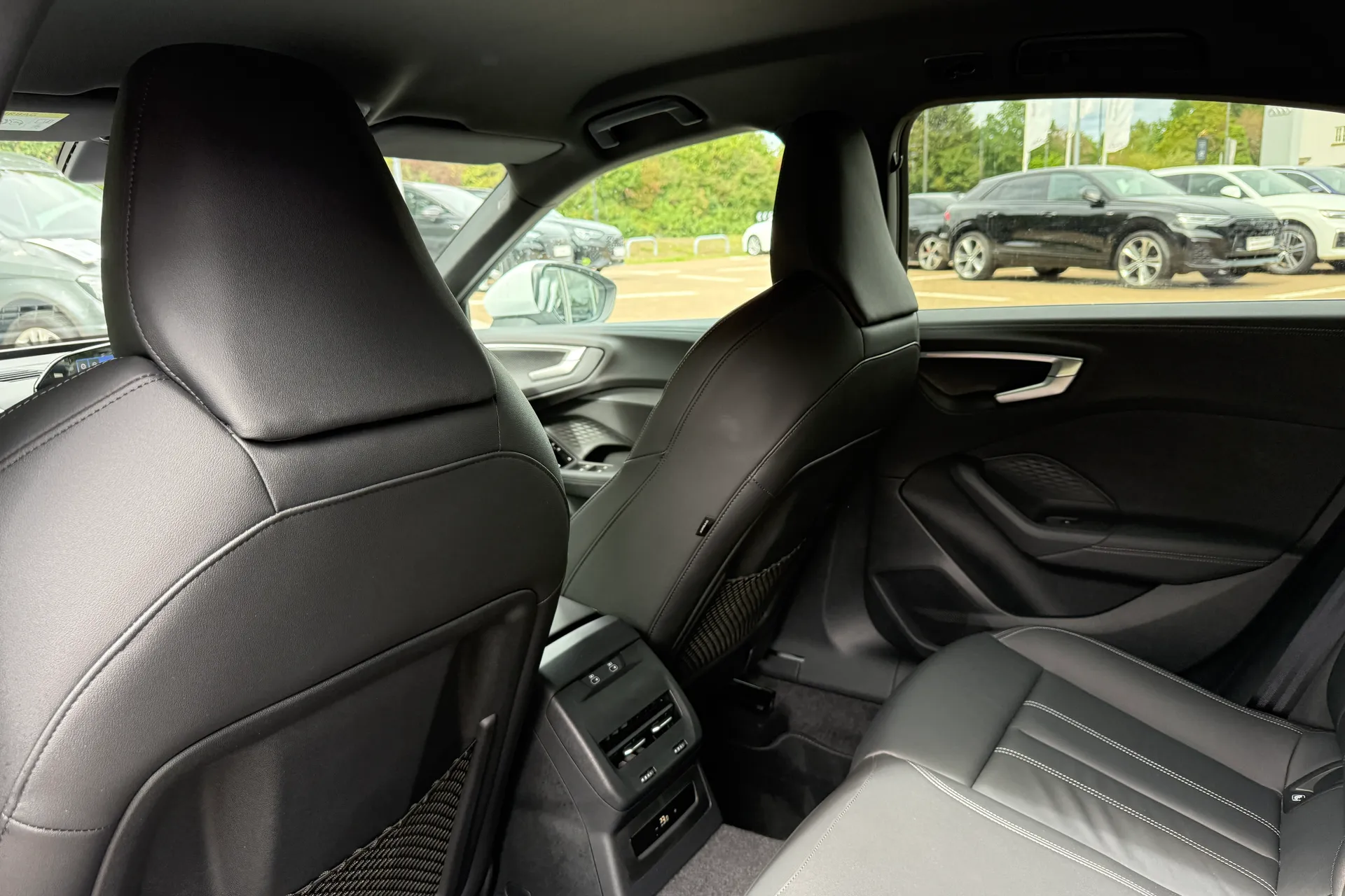 Audi A5 thumbnail image number 45