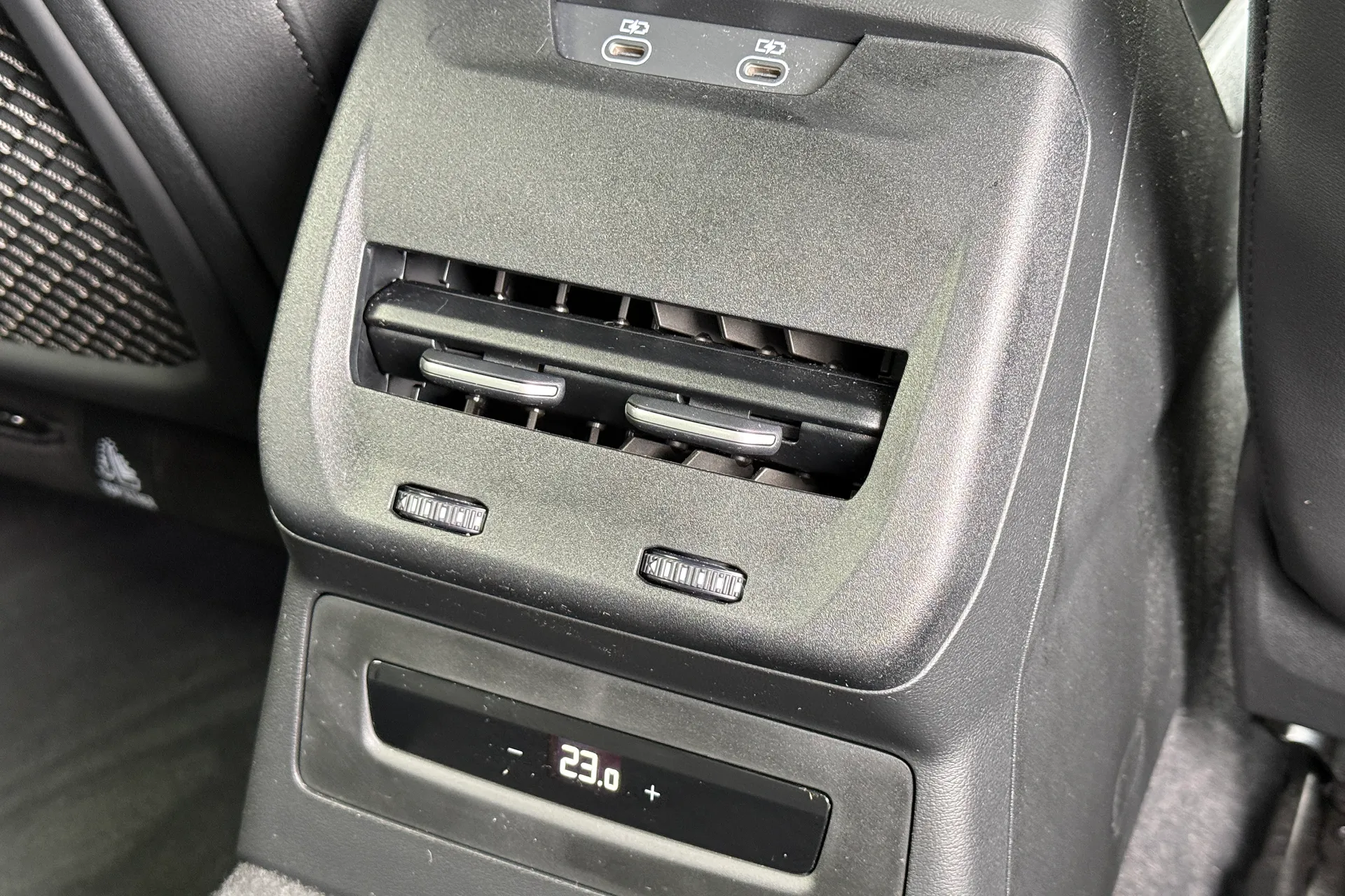 Audi A5 thumbnail image number 32