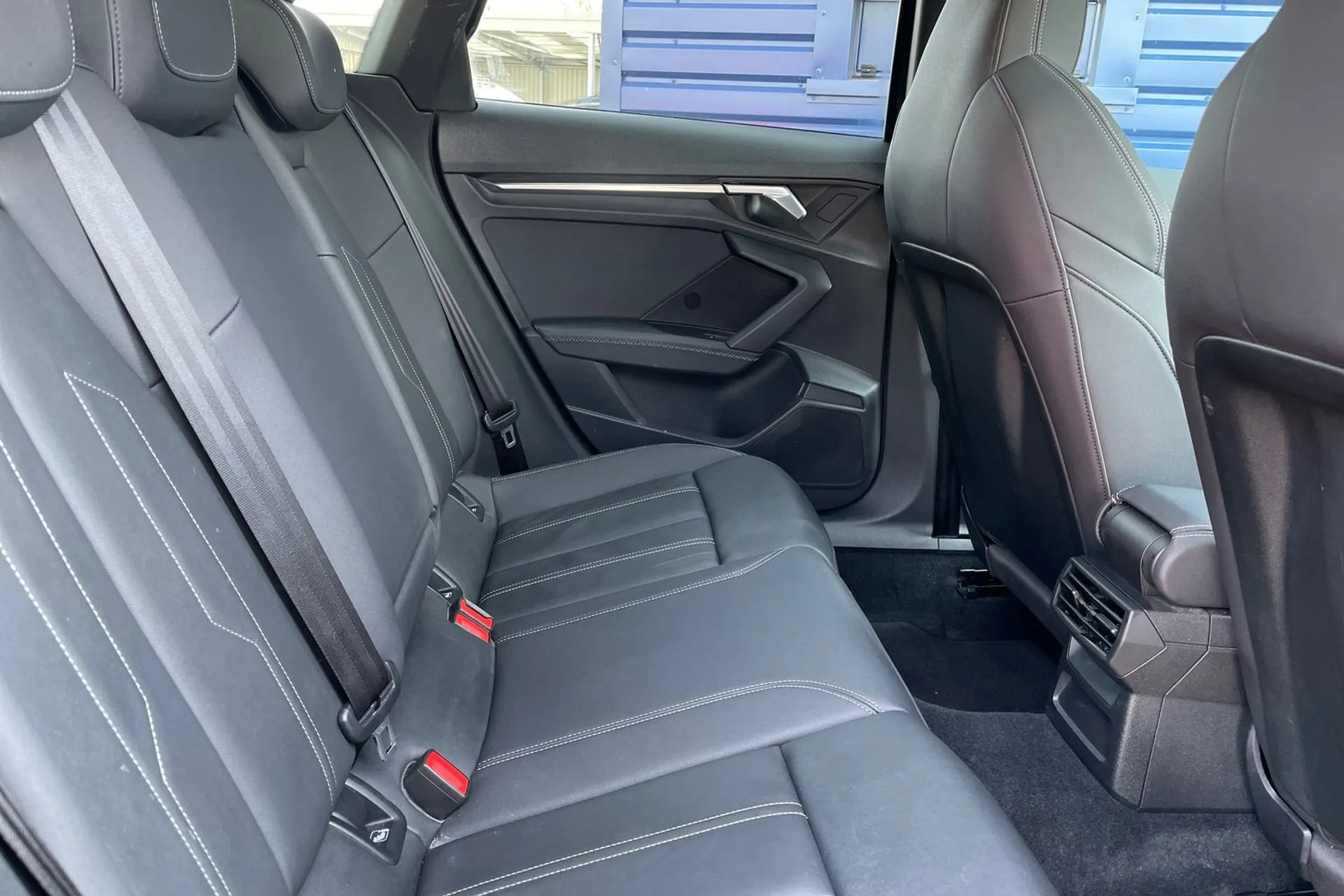 Audi A3 thumbnail image number 22