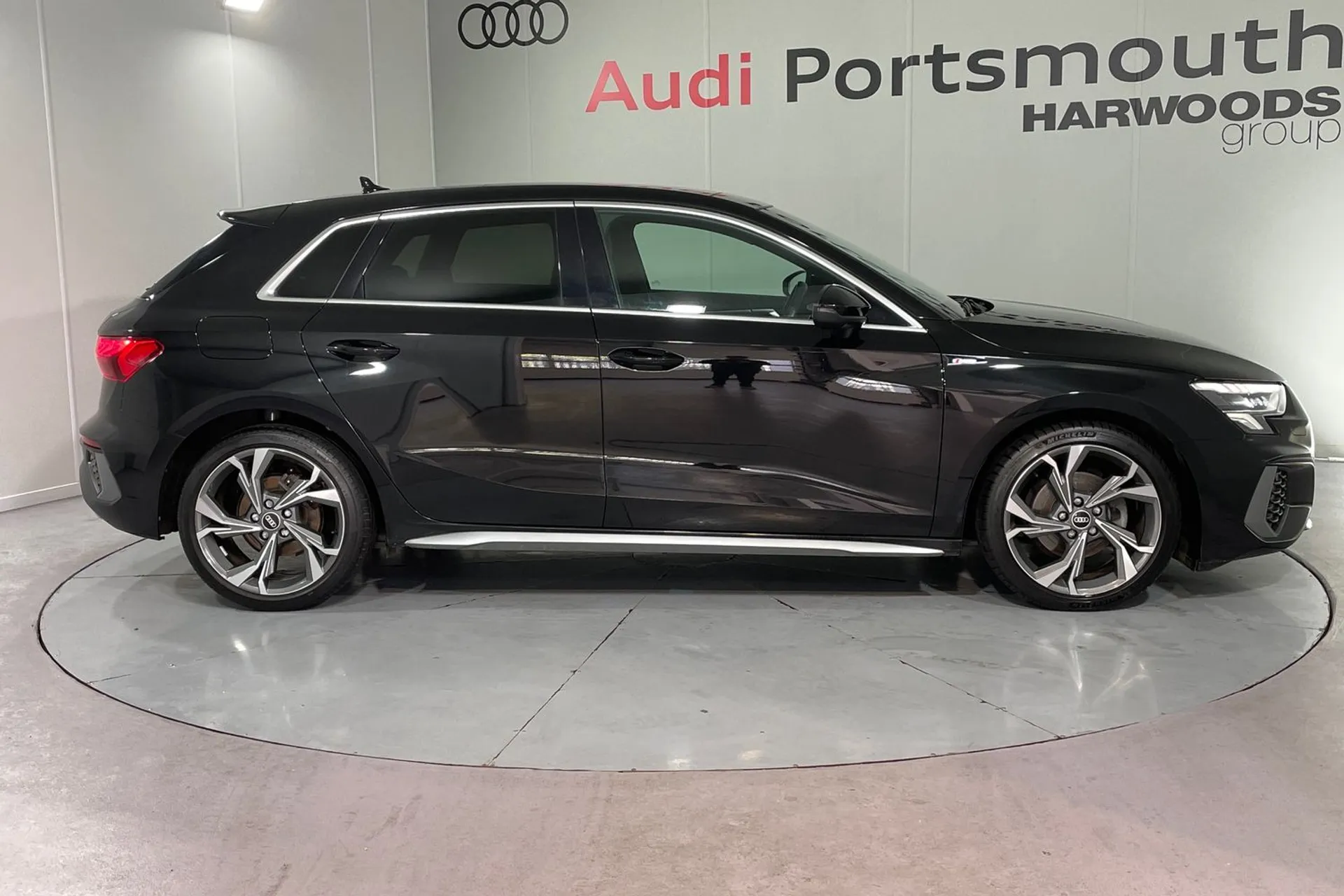 Audi A3 thumbnail image number 2