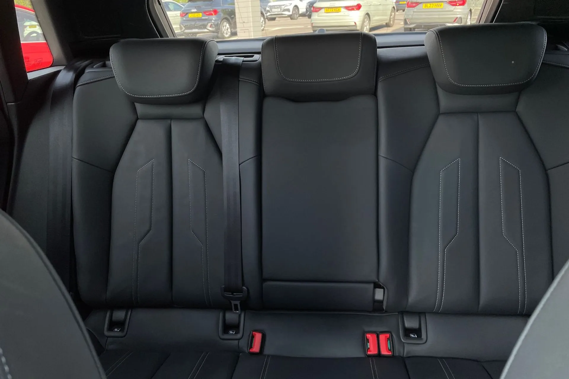 Audi A3 thumbnail image number 32