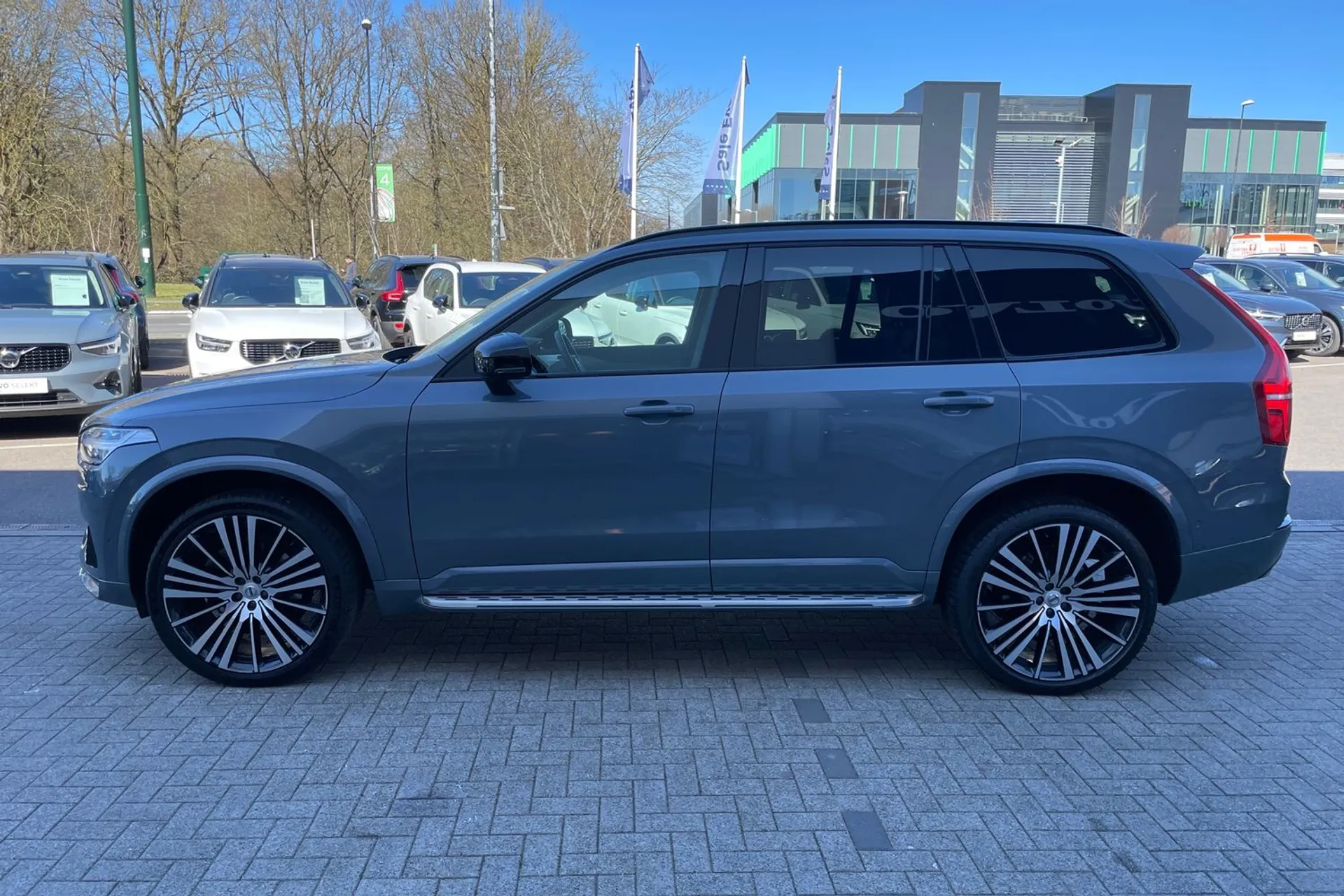 Volvo XC90 thumbnail image number 11