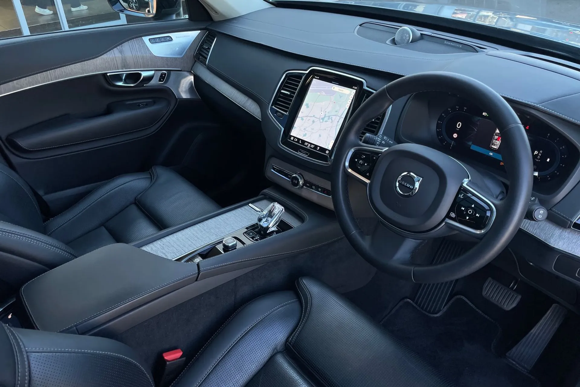 Volvo XC90 thumbnail image number 28