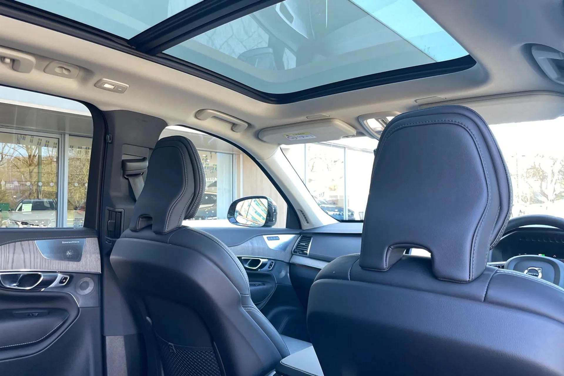 Volvo XC90 thumbnail image number 26