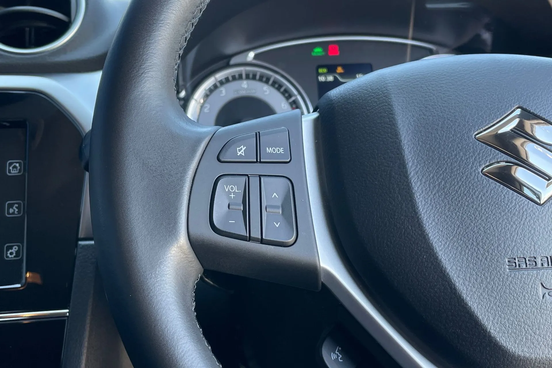 SUZUKI VITARA thumbnail image number 36