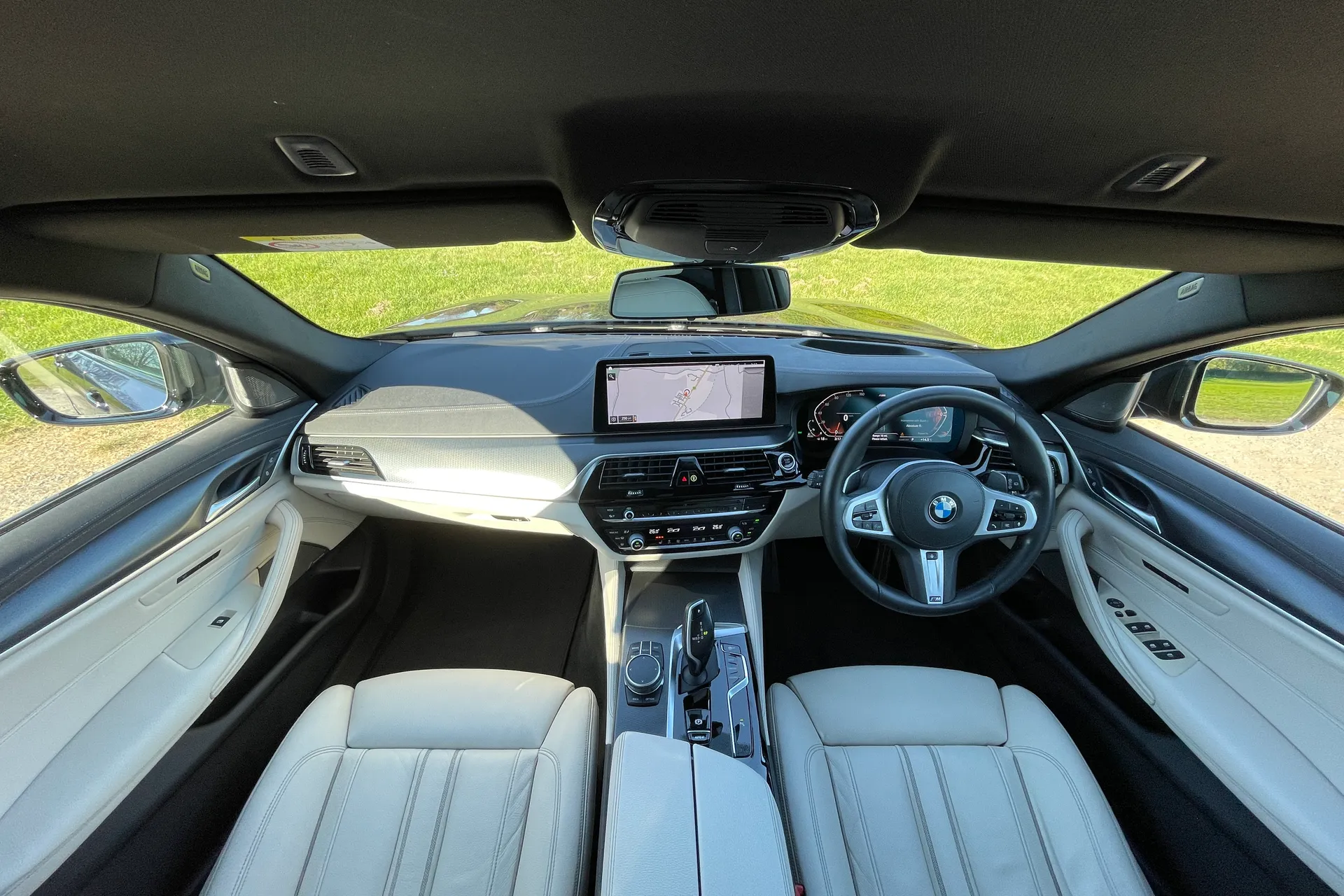 BMW 5 SERIES thumbnail image number 3