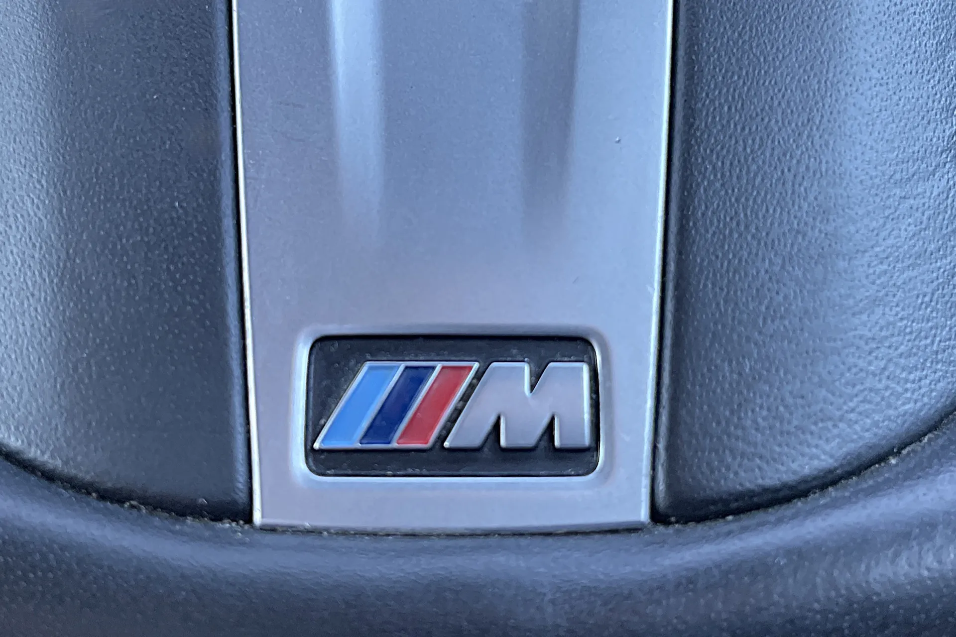 BMW 5 SERIES thumbnail image number 53
