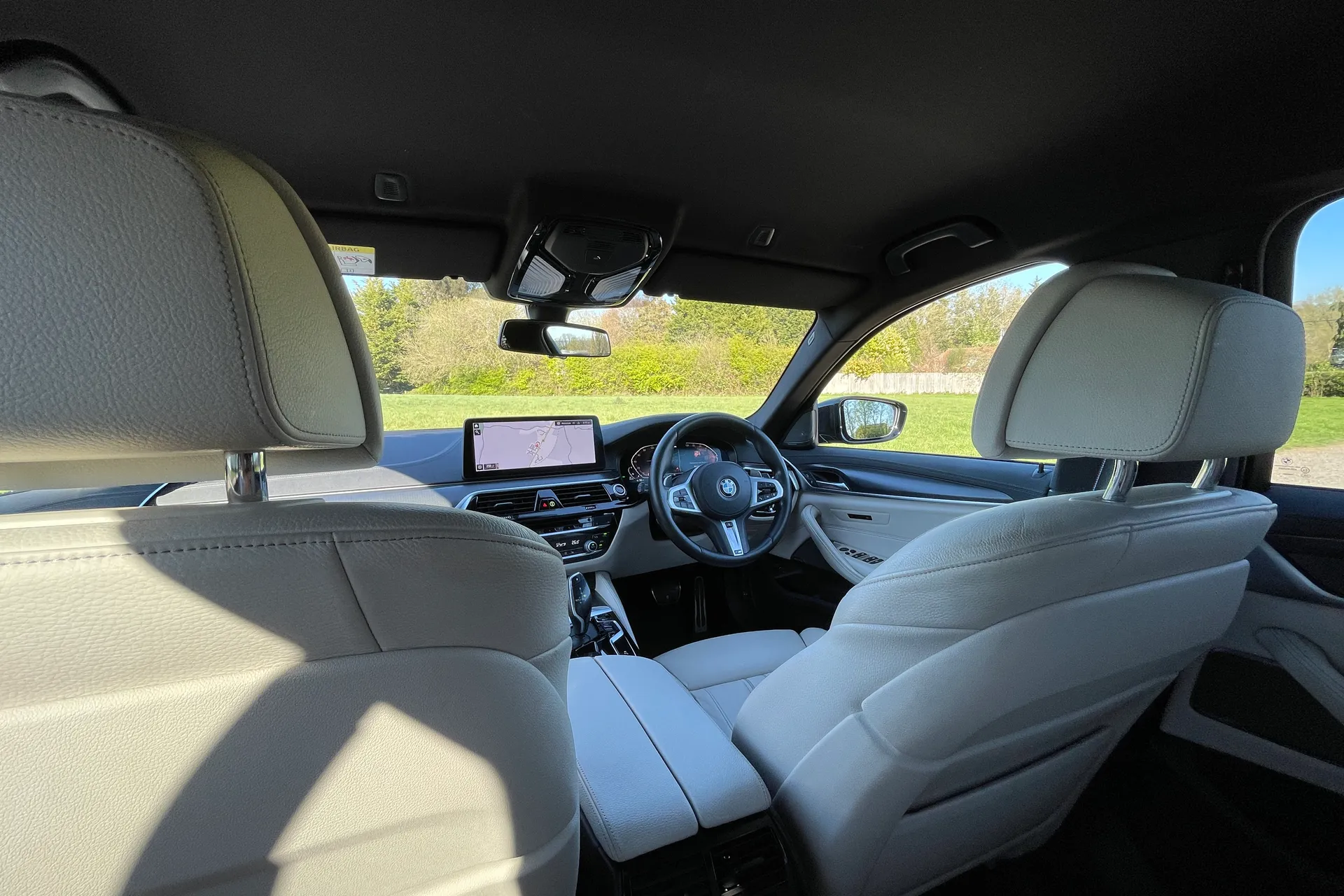 BMW 5 SERIES thumbnail image number 41