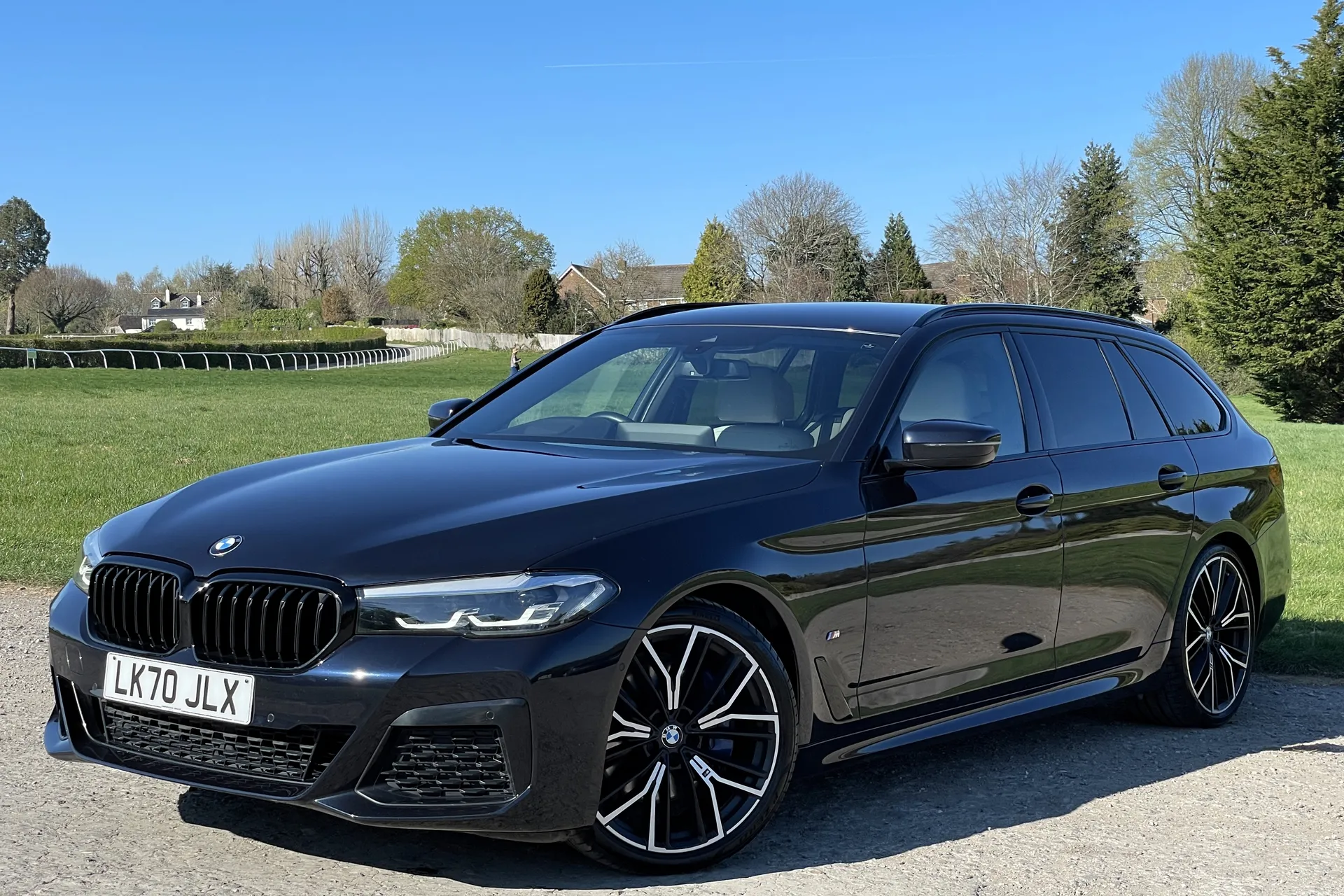 BMW 5 SERIES thumbnail image number 9