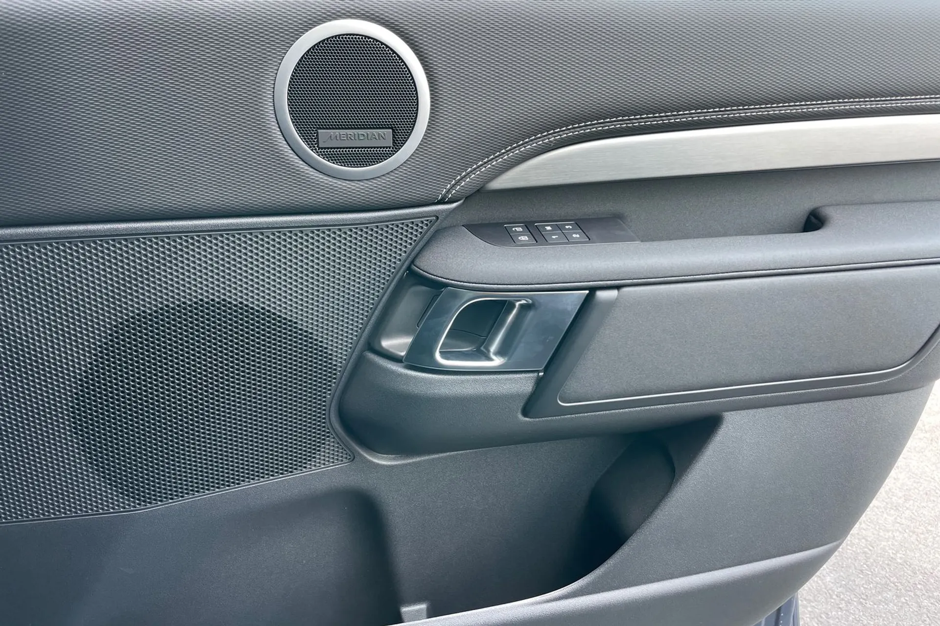 LAND ROVER DISCOVERY thumbnail image number 17