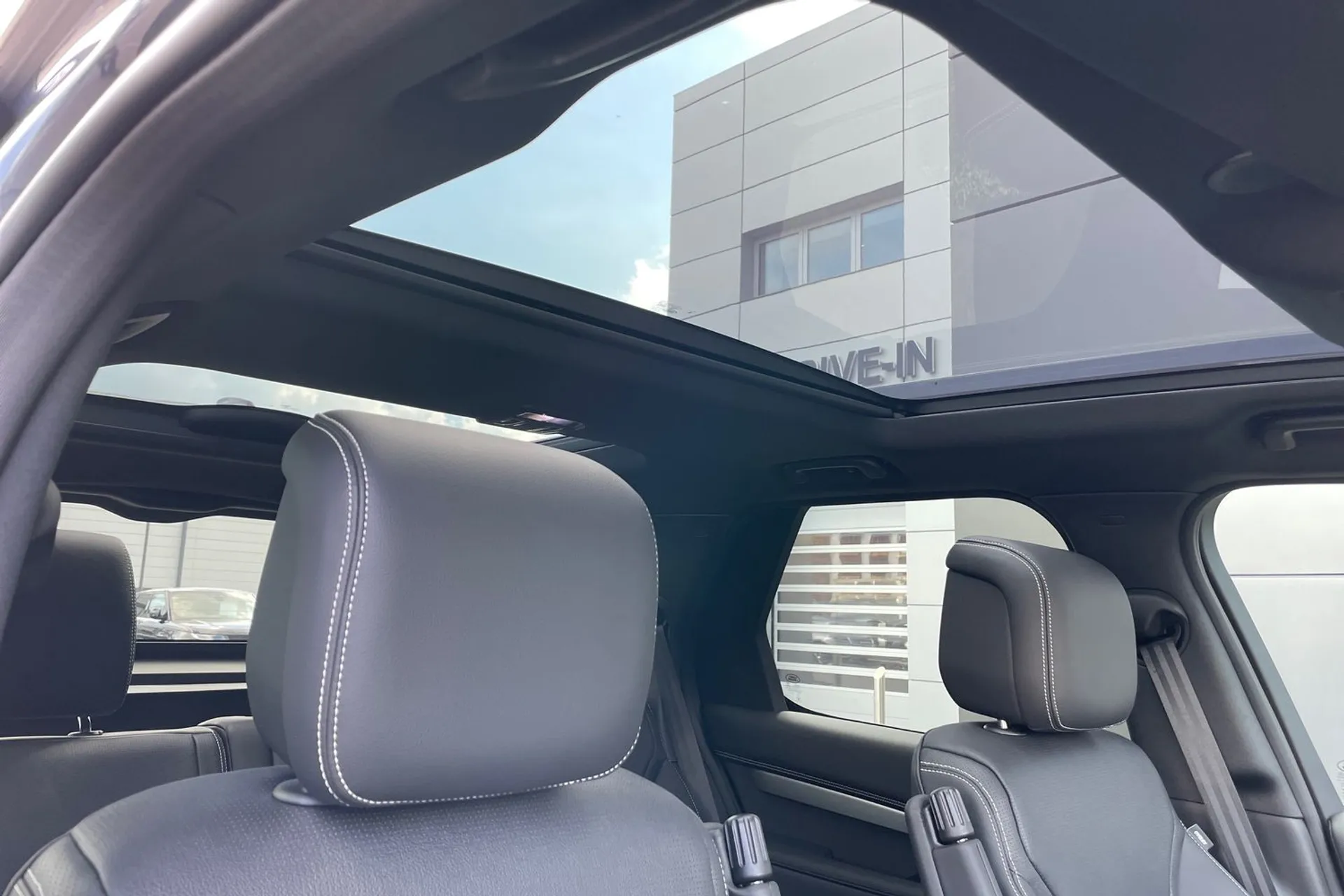 LAND ROVER DISCOVERY thumbnail image number 8