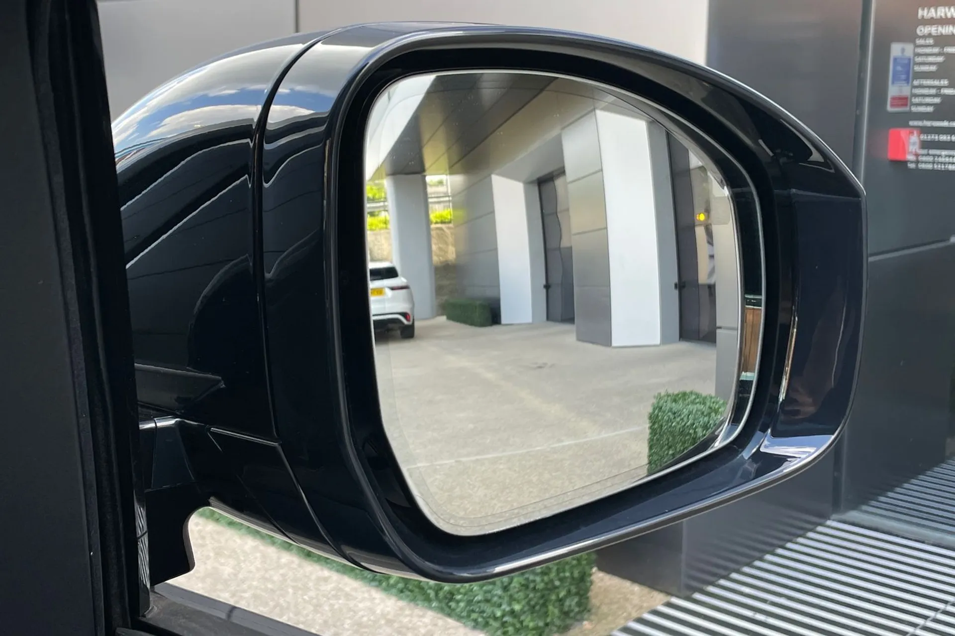 LAND ROVER DISCOVERY thumbnail image number 11