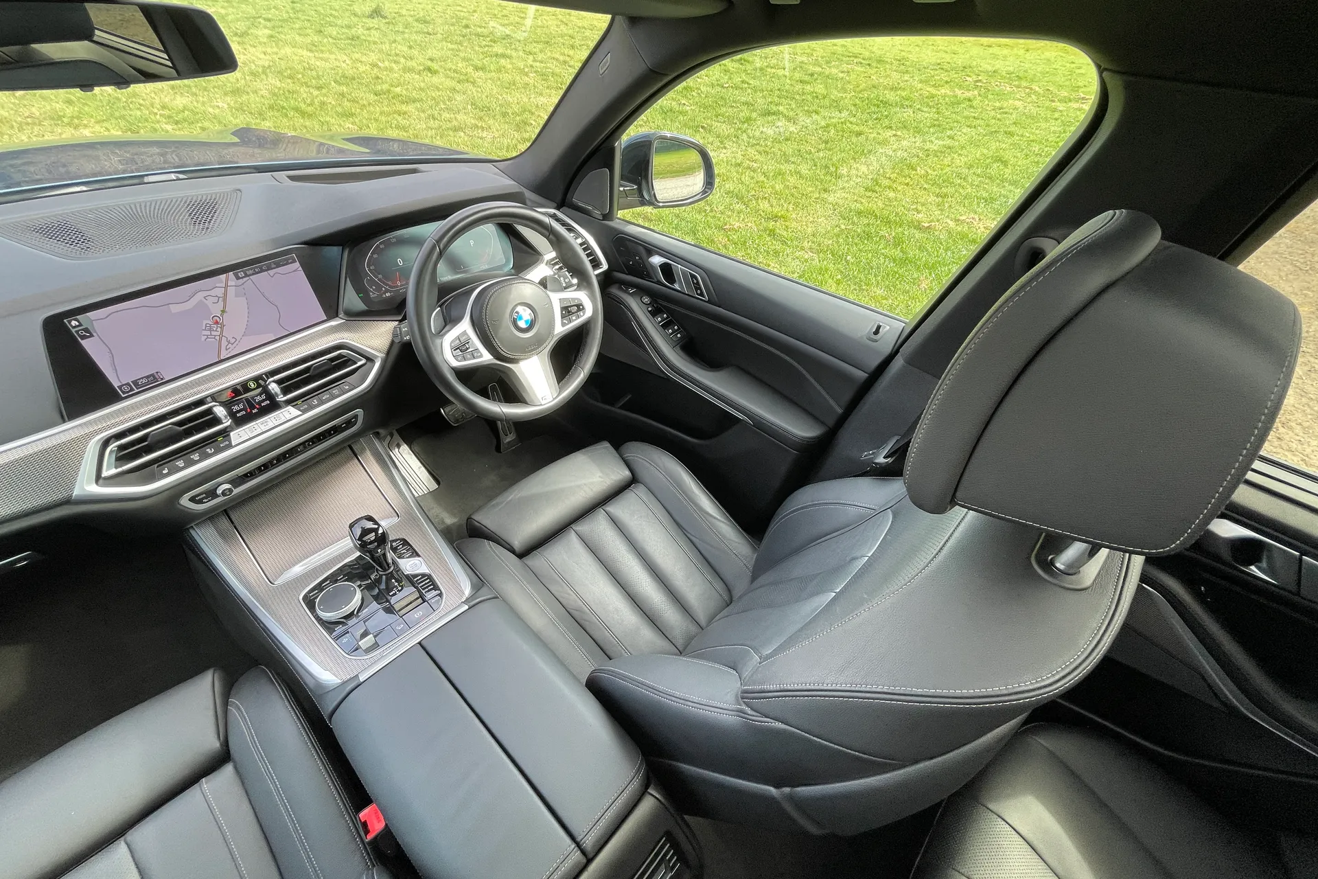 BMW X5 thumbnail image number 44