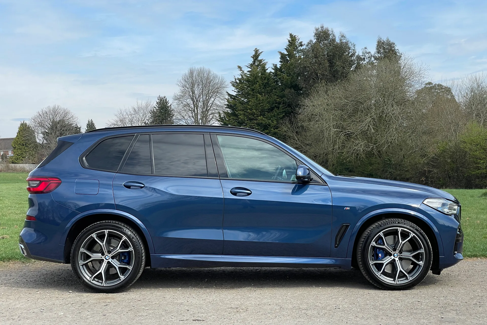 BMW X5 thumbnail image number 2