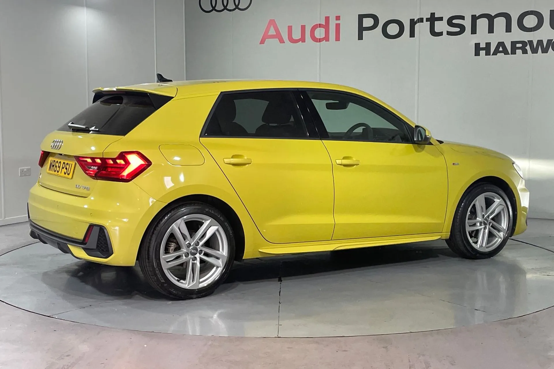 Audi A1 thumbnail image number 9