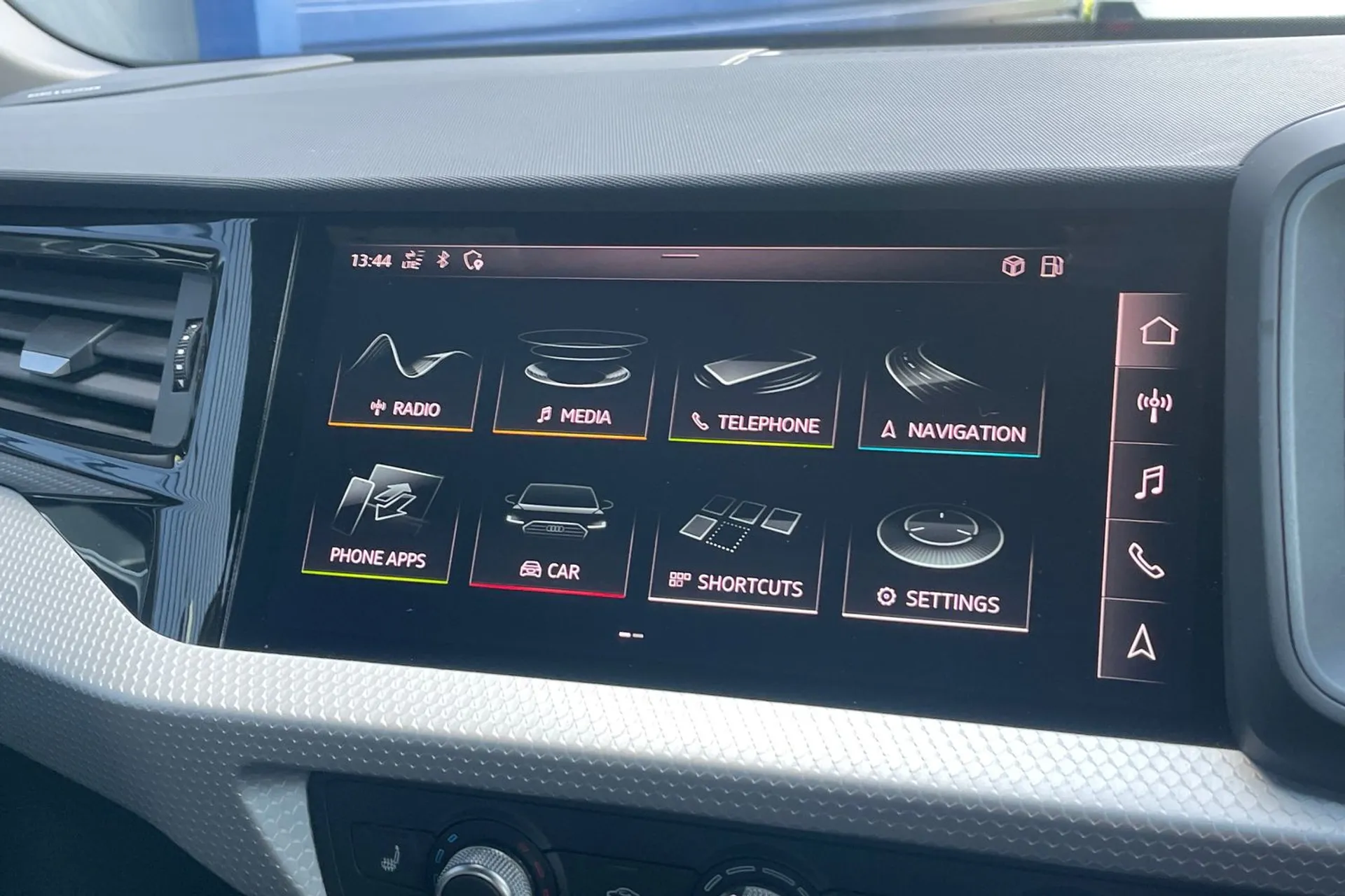 Audi A1 thumbnail image number 19