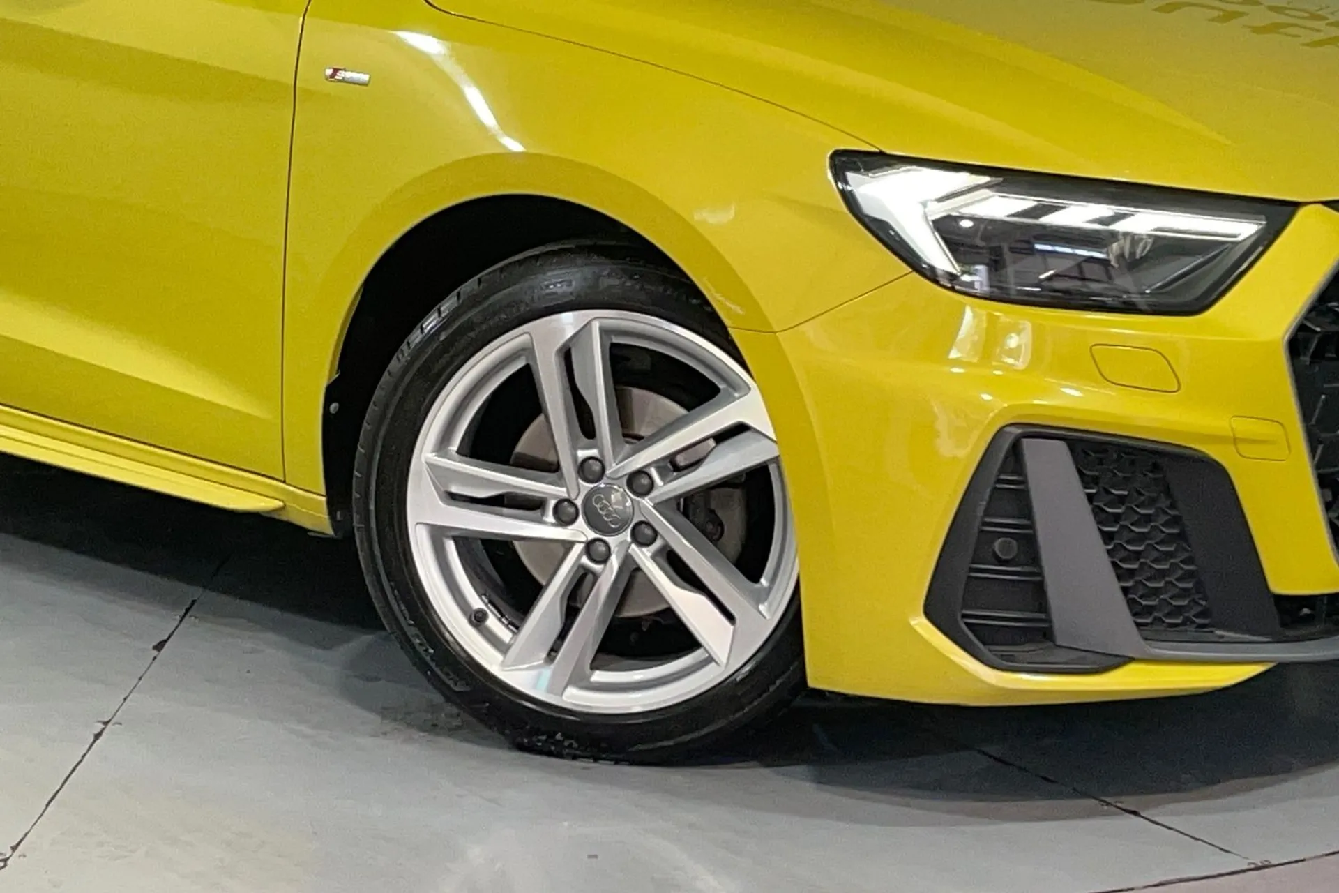 Audi A1 thumbnail image number 10