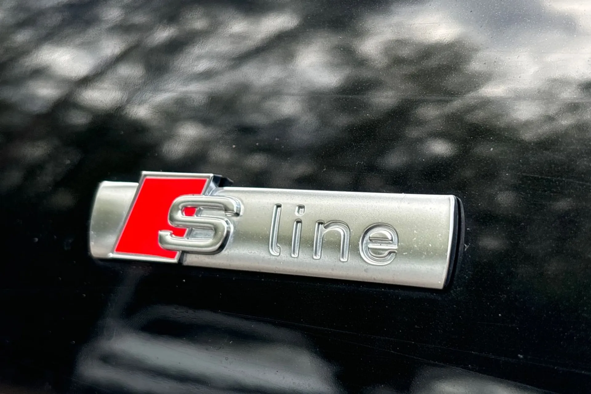 Audi A4 thumbnail image number 23