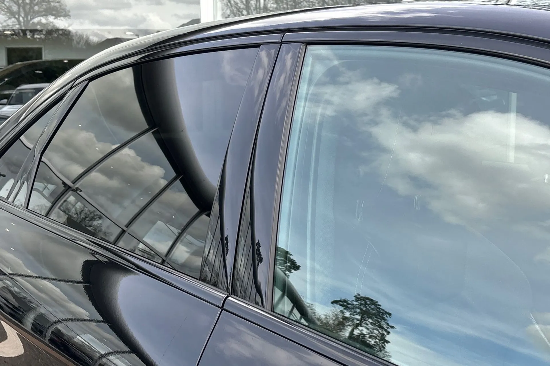 Audi A4 thumbnail image number 13