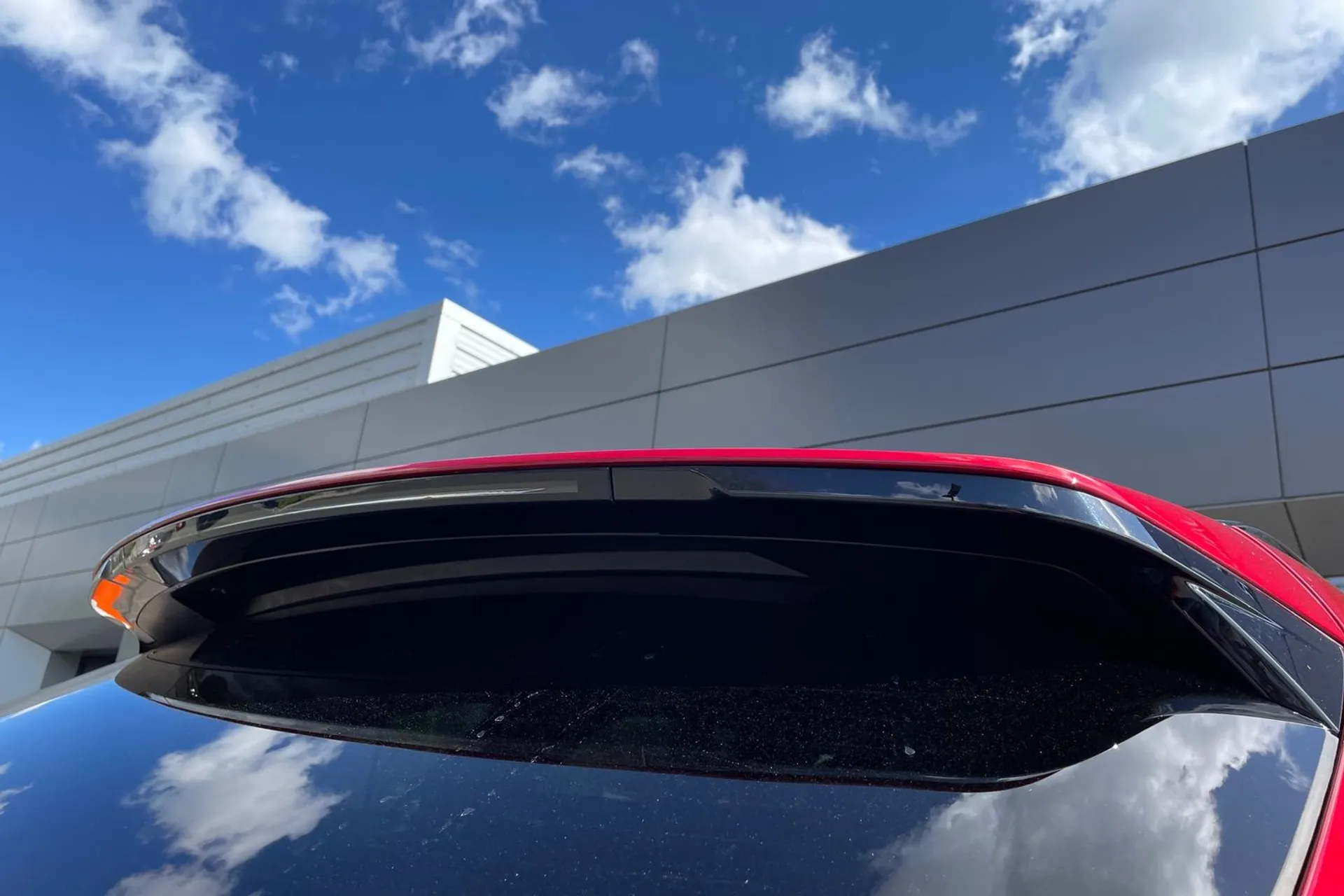 Jaguar F-PACE thumbnail image number 29