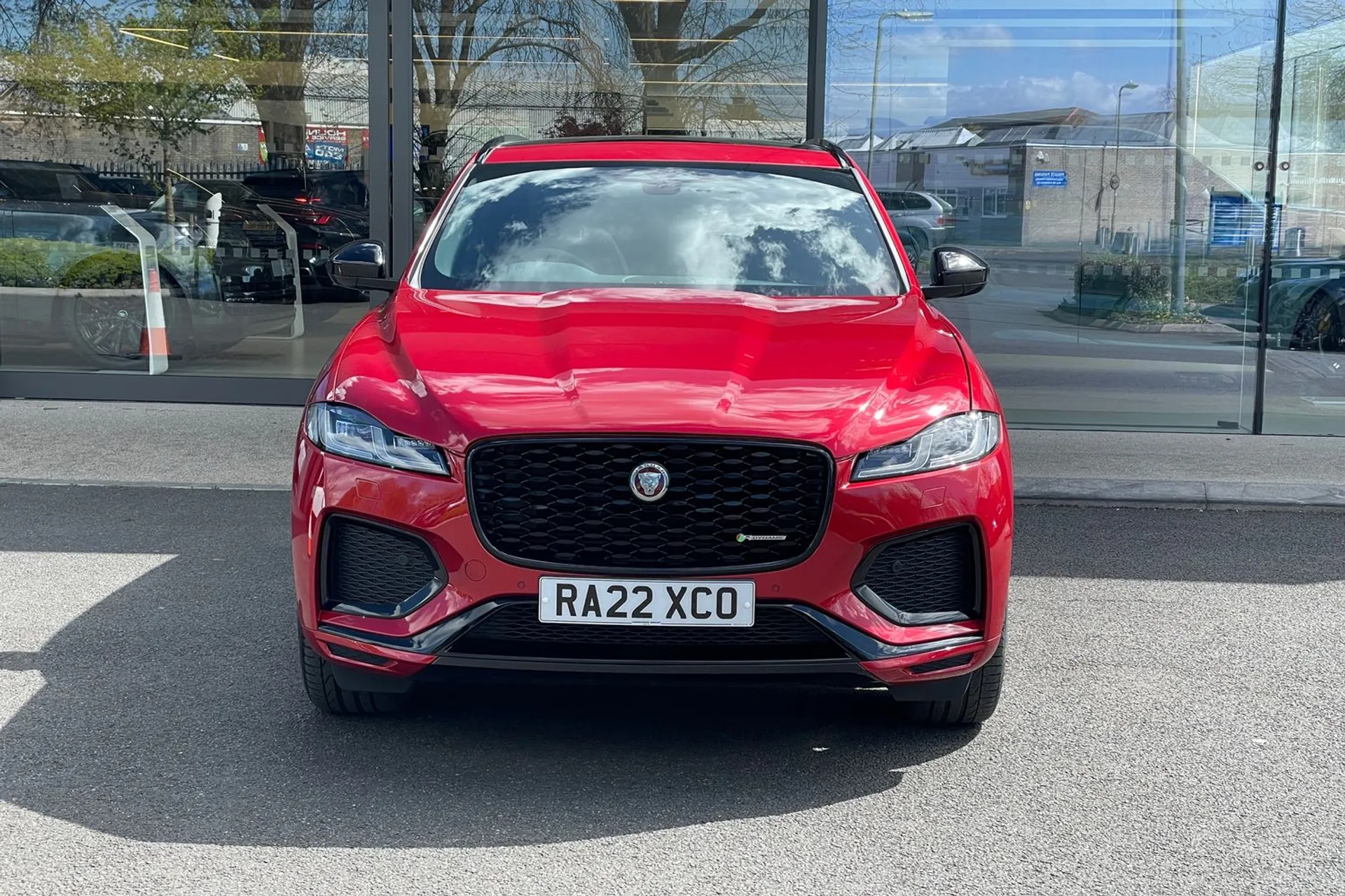 Jaguar F-PACE thumbnail image number 6