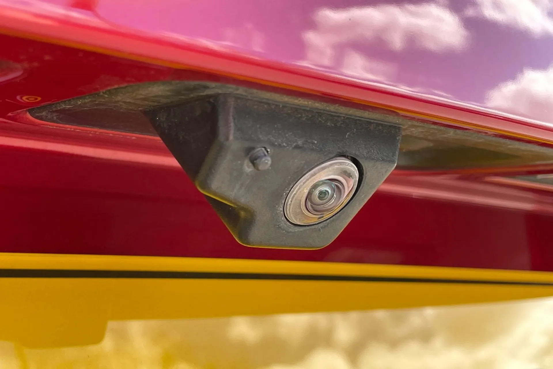 Jaguar F-PACE thumbnail image number 45