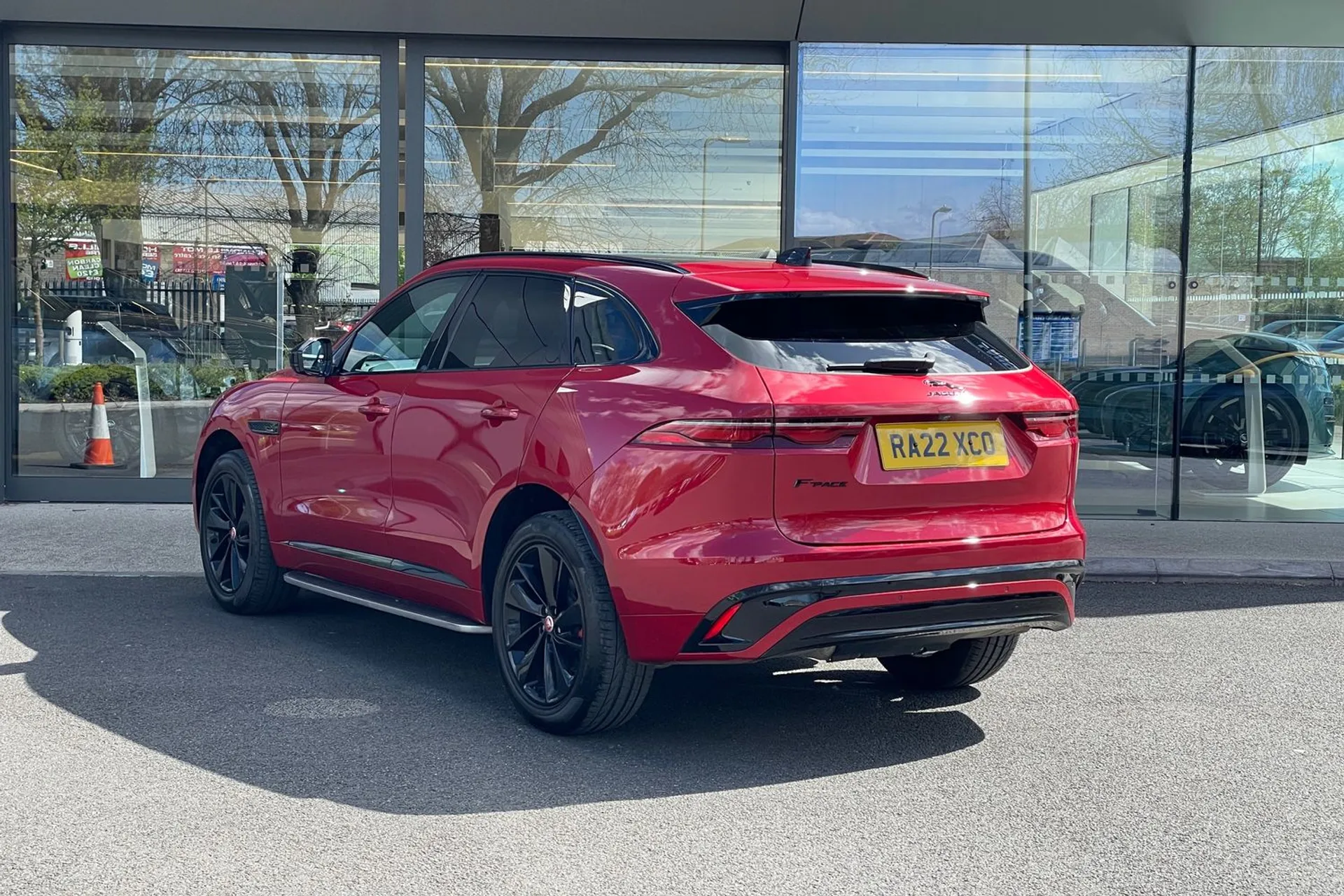 Jaguar F-PACE thumbnail image number 60