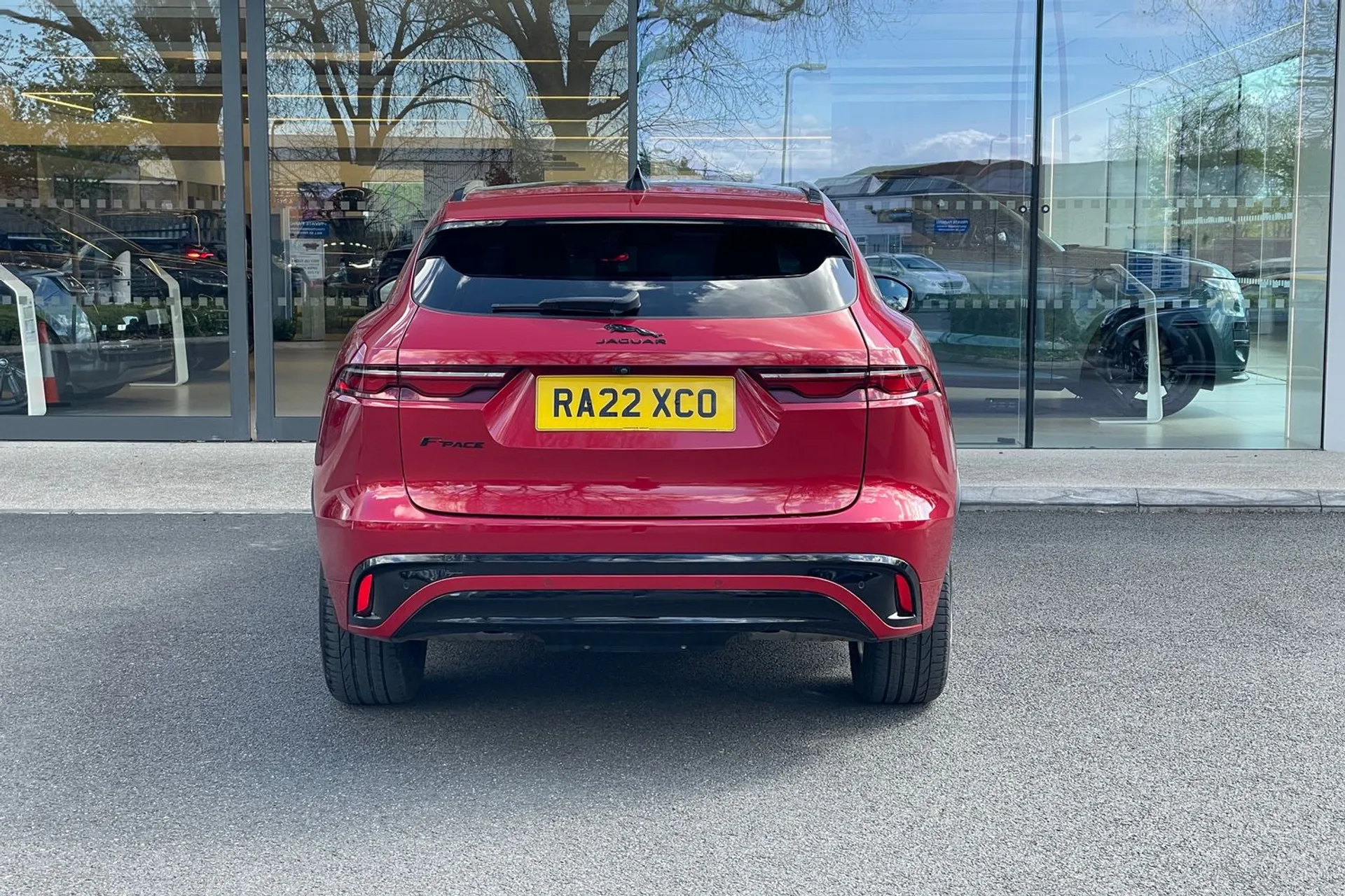 Jaguar F-PACE thumbnail image number 8