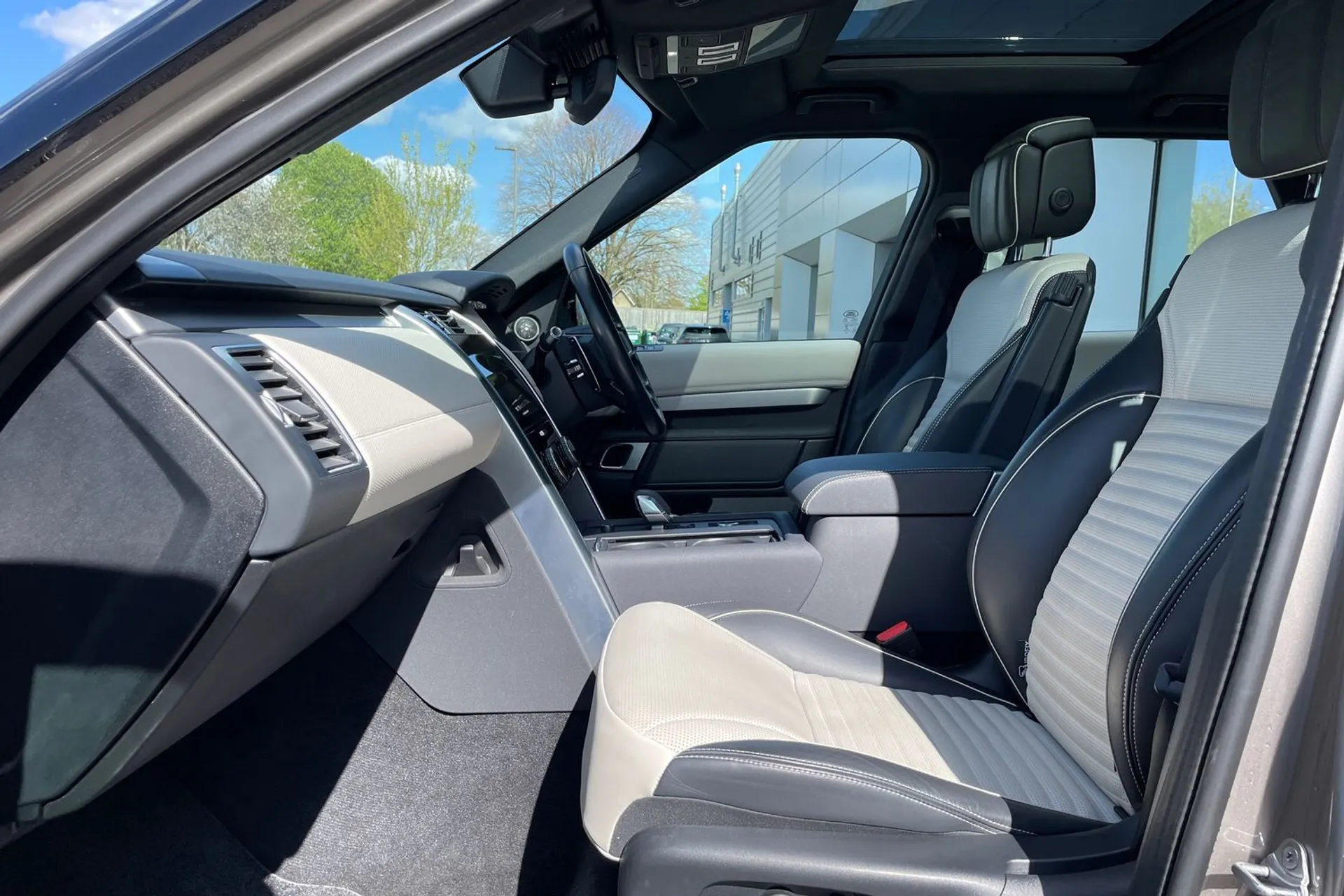 LAND ROVER DISCOVERY thumbnail image number 10