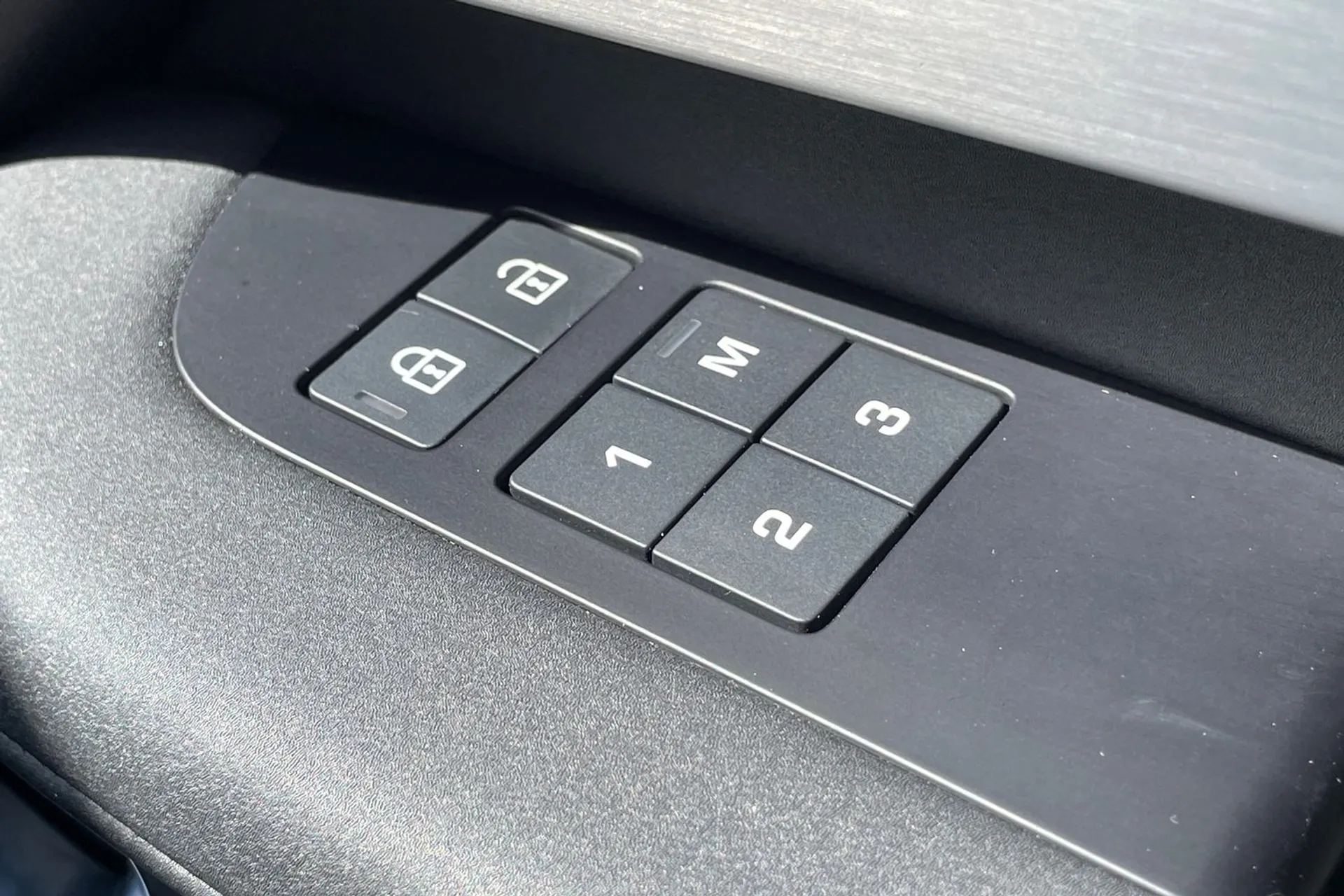 LAND ROVER DISCOVERY thumbnail image number 55