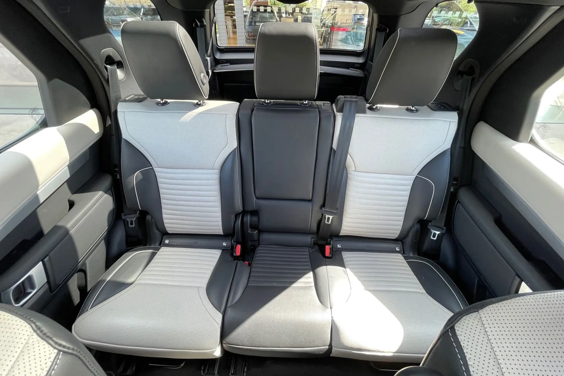 LAND ROVER DISCOVERY thumbnail image number 11