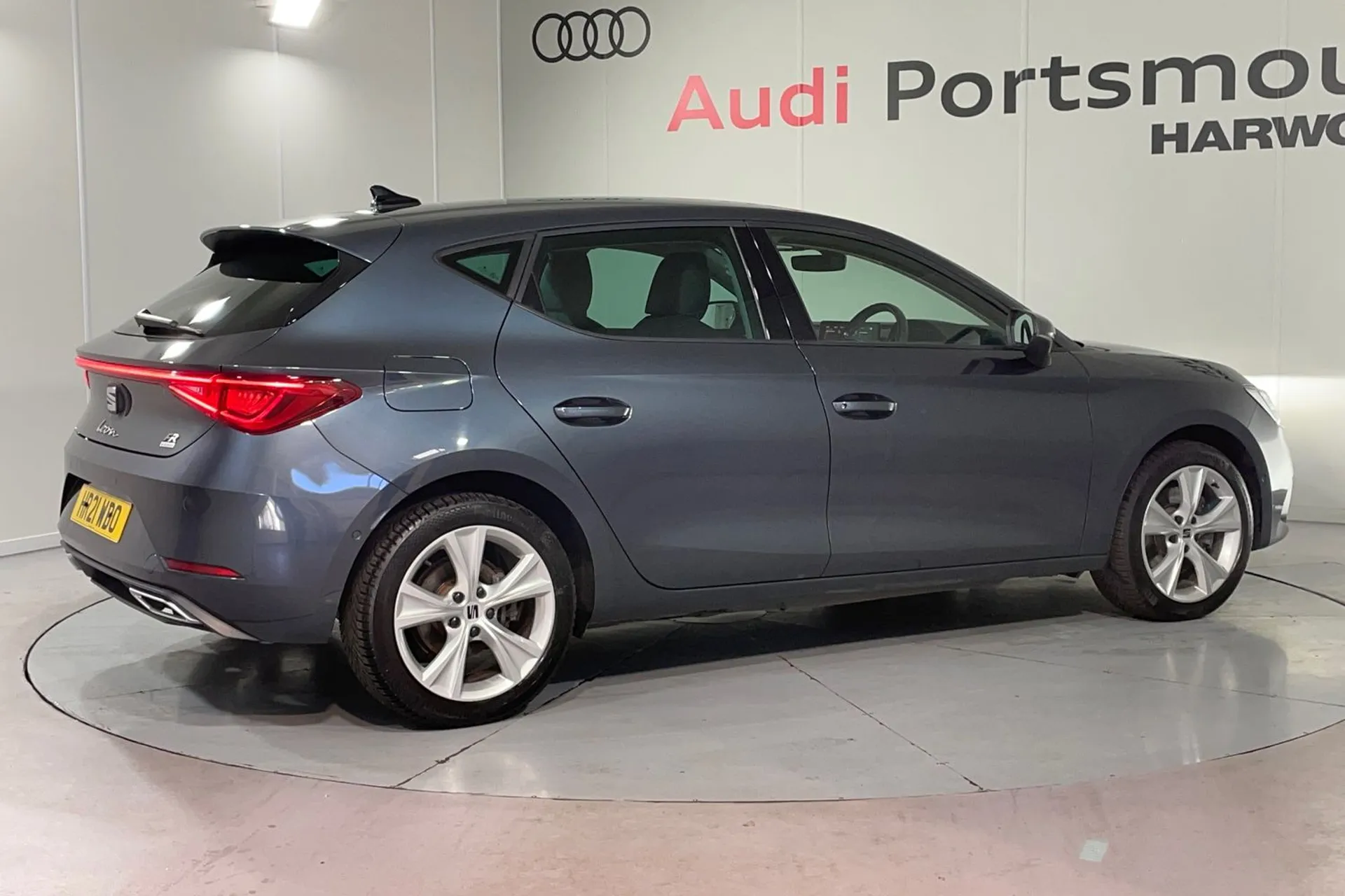 SEAT LEON thumbnail image number 7