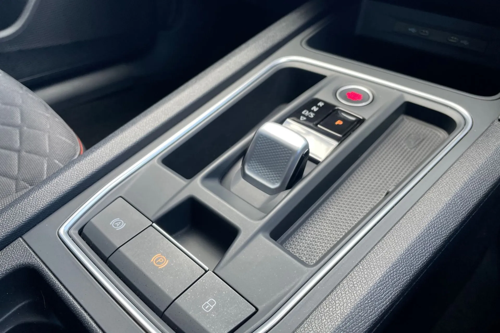 SEAT LEON thumbnail image number 43