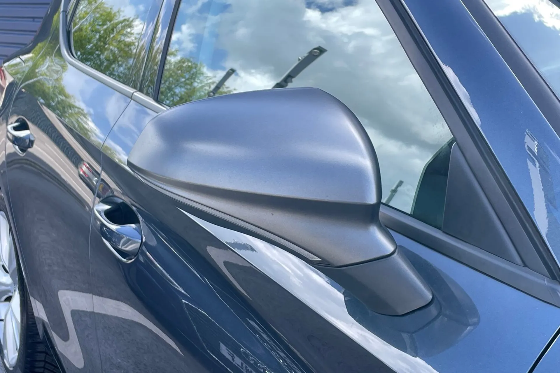 SEAT LEON thumbnail image number 50