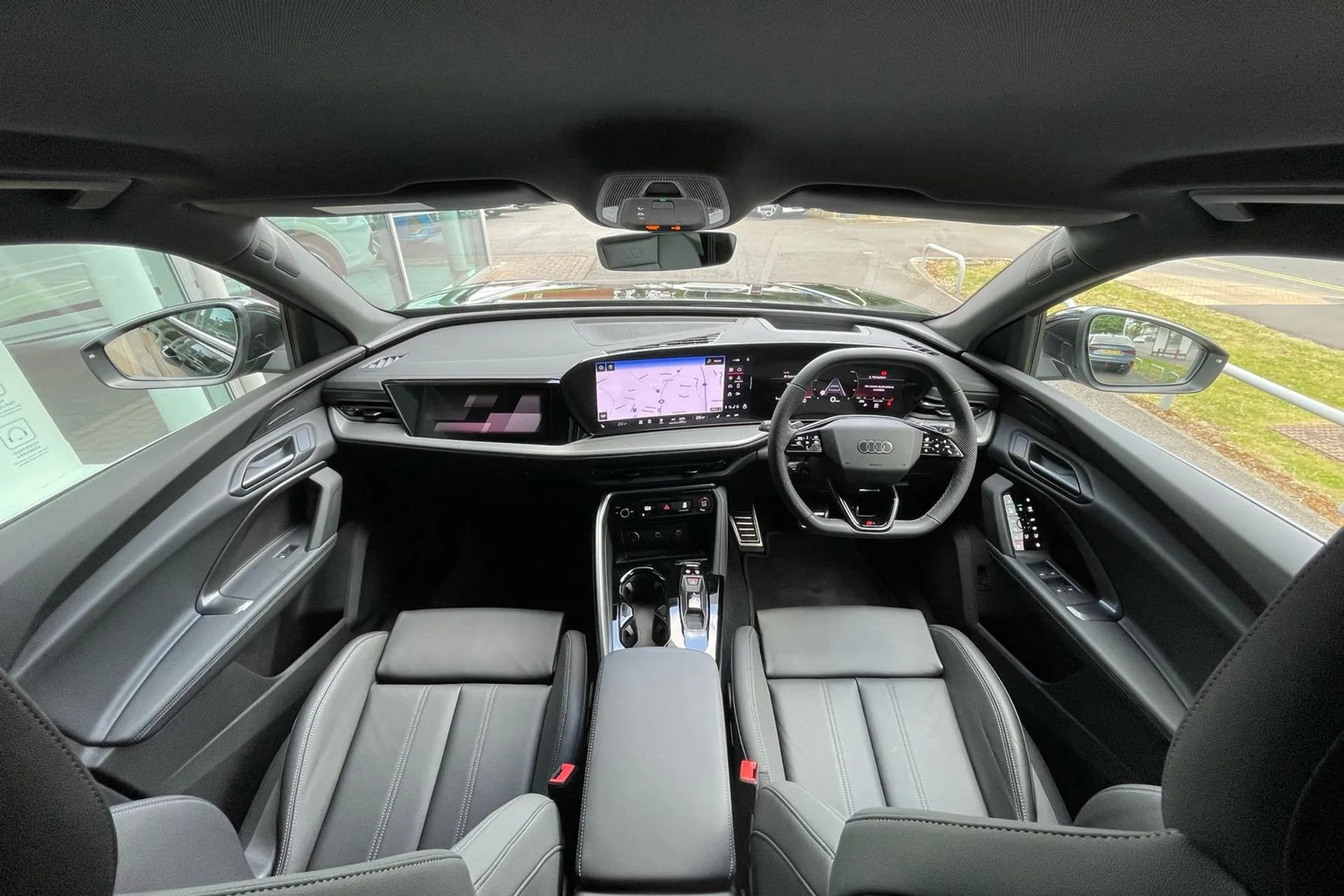Audi Q5 thumbnail image number 3