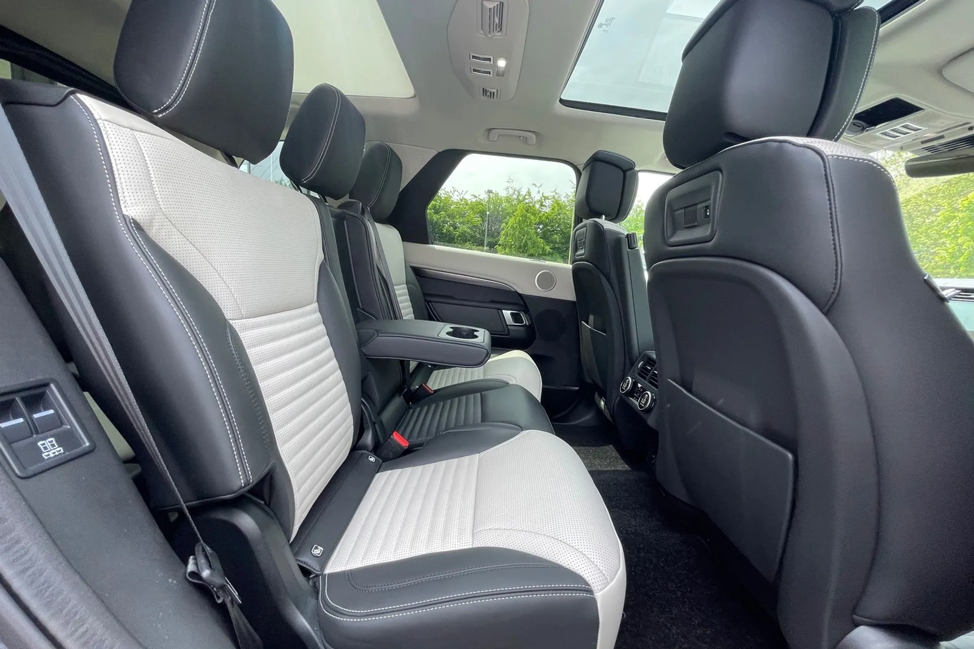 LAND ROVER DISCOVERY thumbnail image number 46