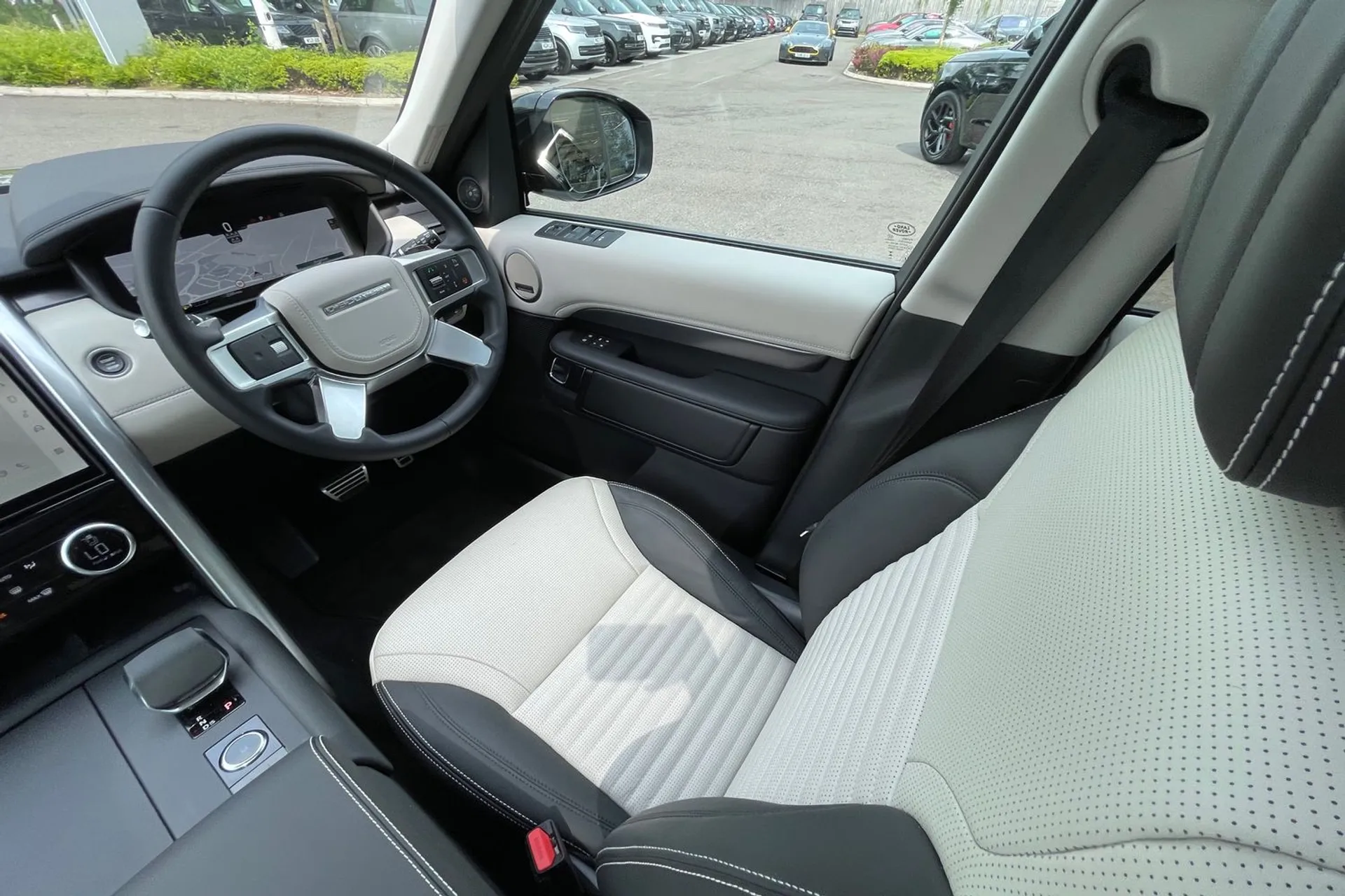 LAND ROVER DISCOVERY thumbnail image number 14