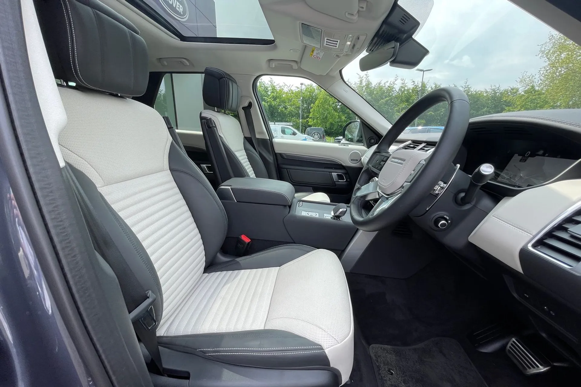 LAND ROVER DISCOVERY thumbnail image number 9