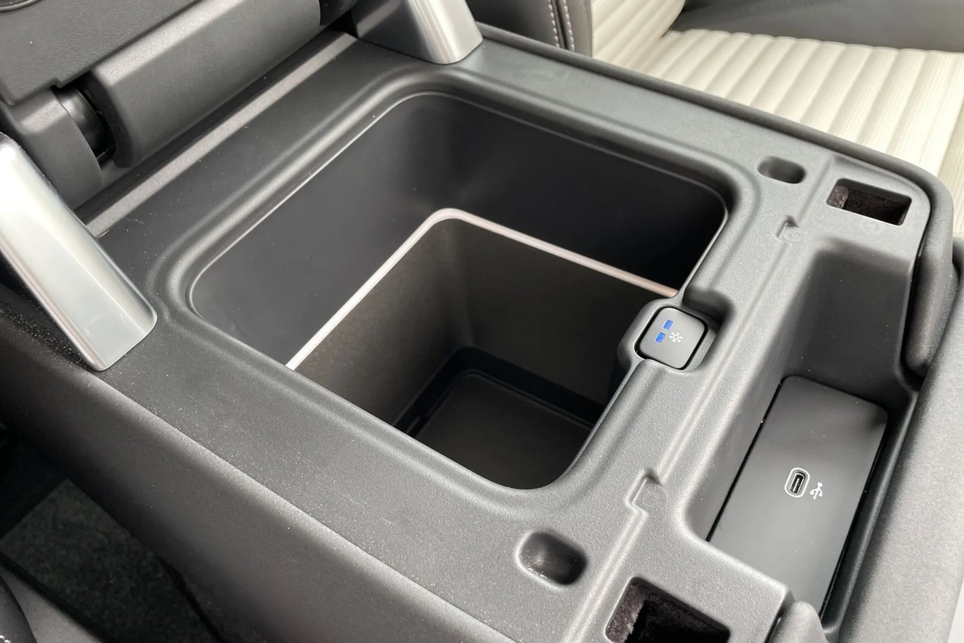 LAND ROVER DISCOVERY thumbnail image number 19