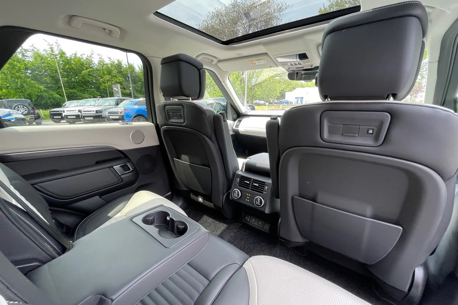 LAND ROVER DISCOVERY thumbnail image number 48