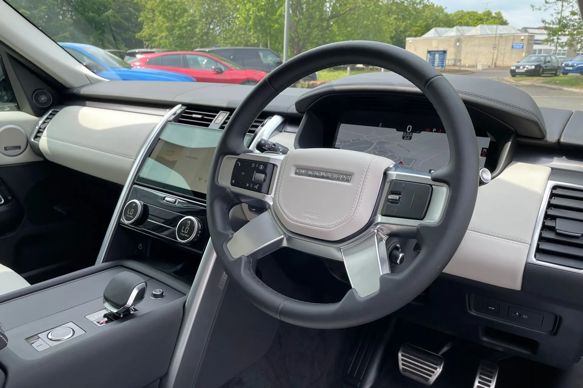 LAND ROVER DISCOVERY thumbnail image number 32