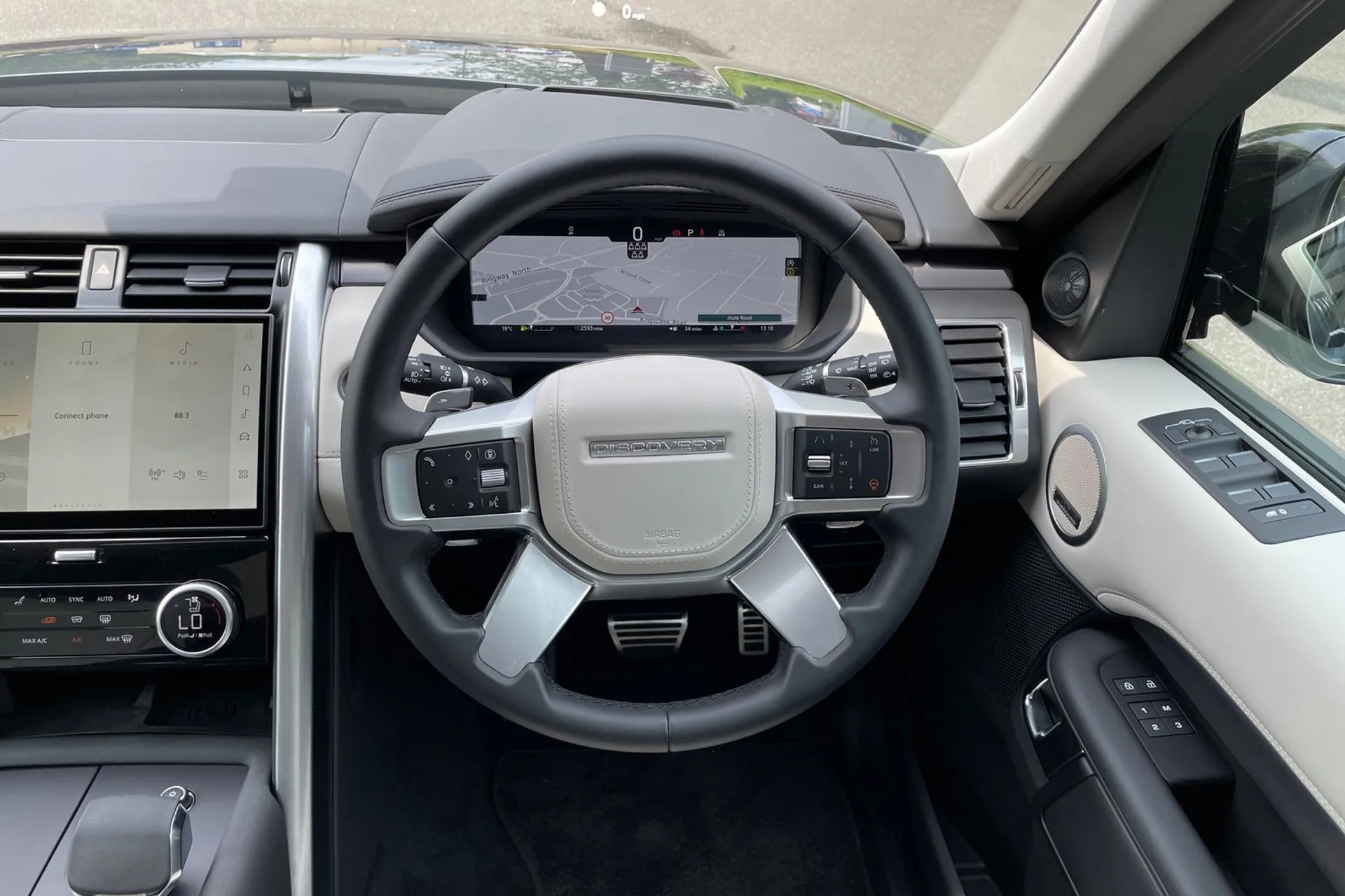 LAND ROVER DISCOVERY thumbnail image number 12