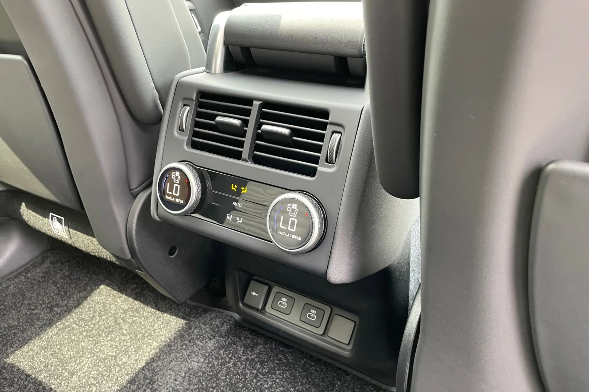 LAND ROVER DISCOVERY thumbnail image number 39