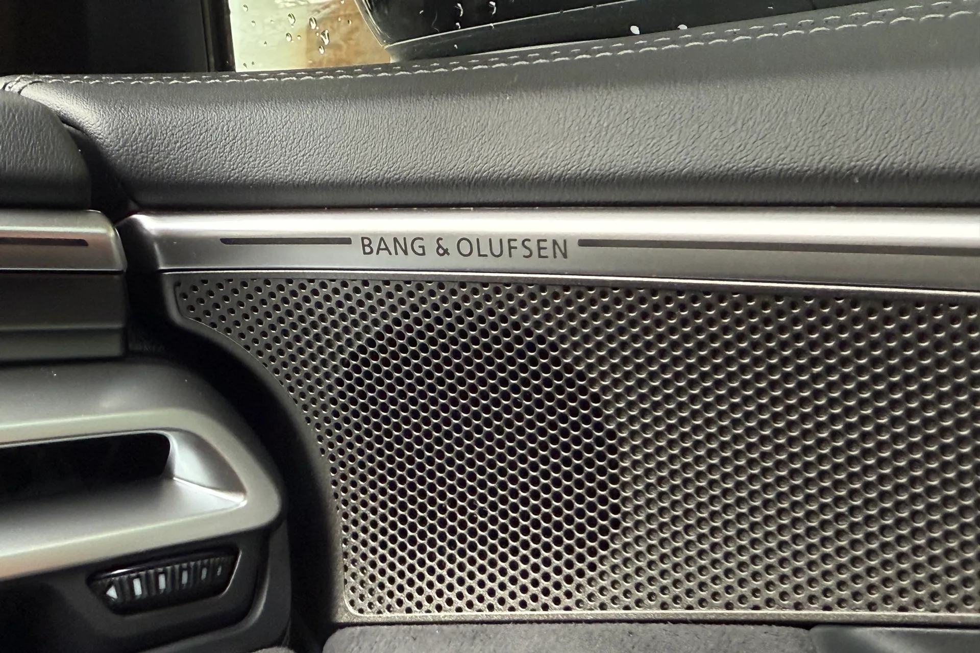 Audi A5 thumbnail image number 30