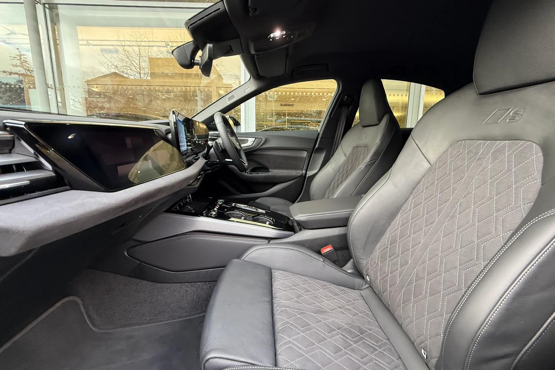 Audi A5 thumbnail image number 48