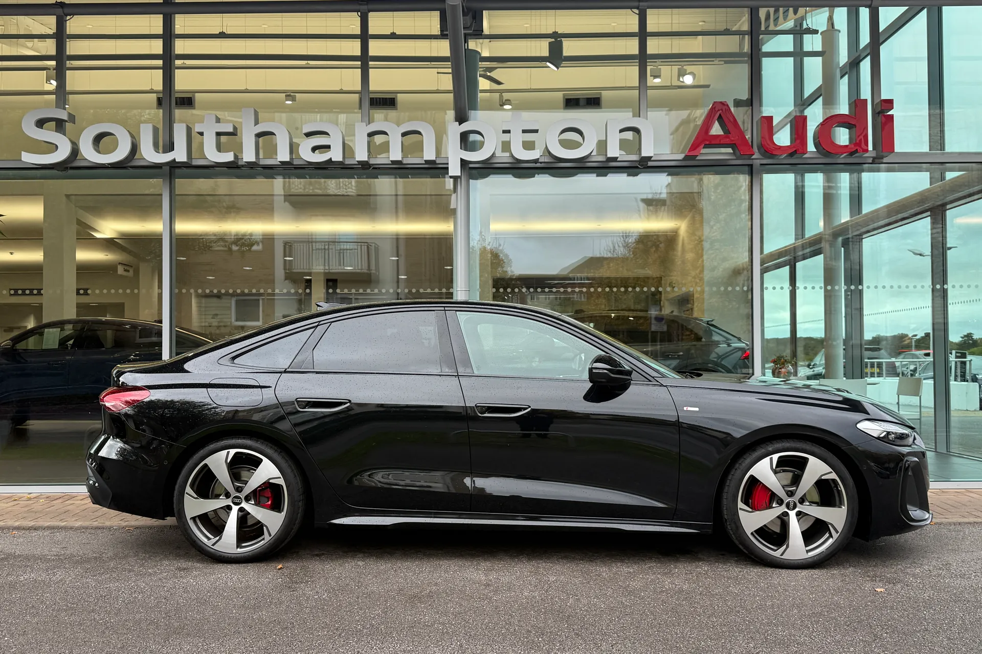 Audi A5 thumbnail image number 2
