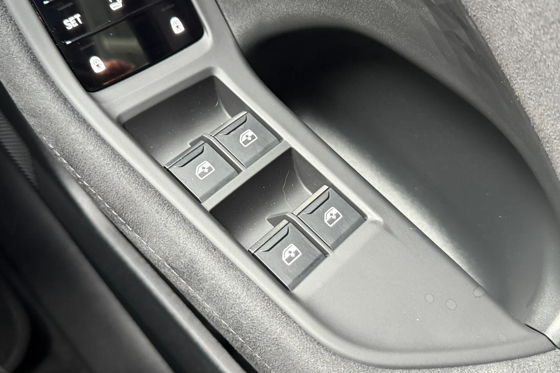 Audi A5 thumbnail image number 28