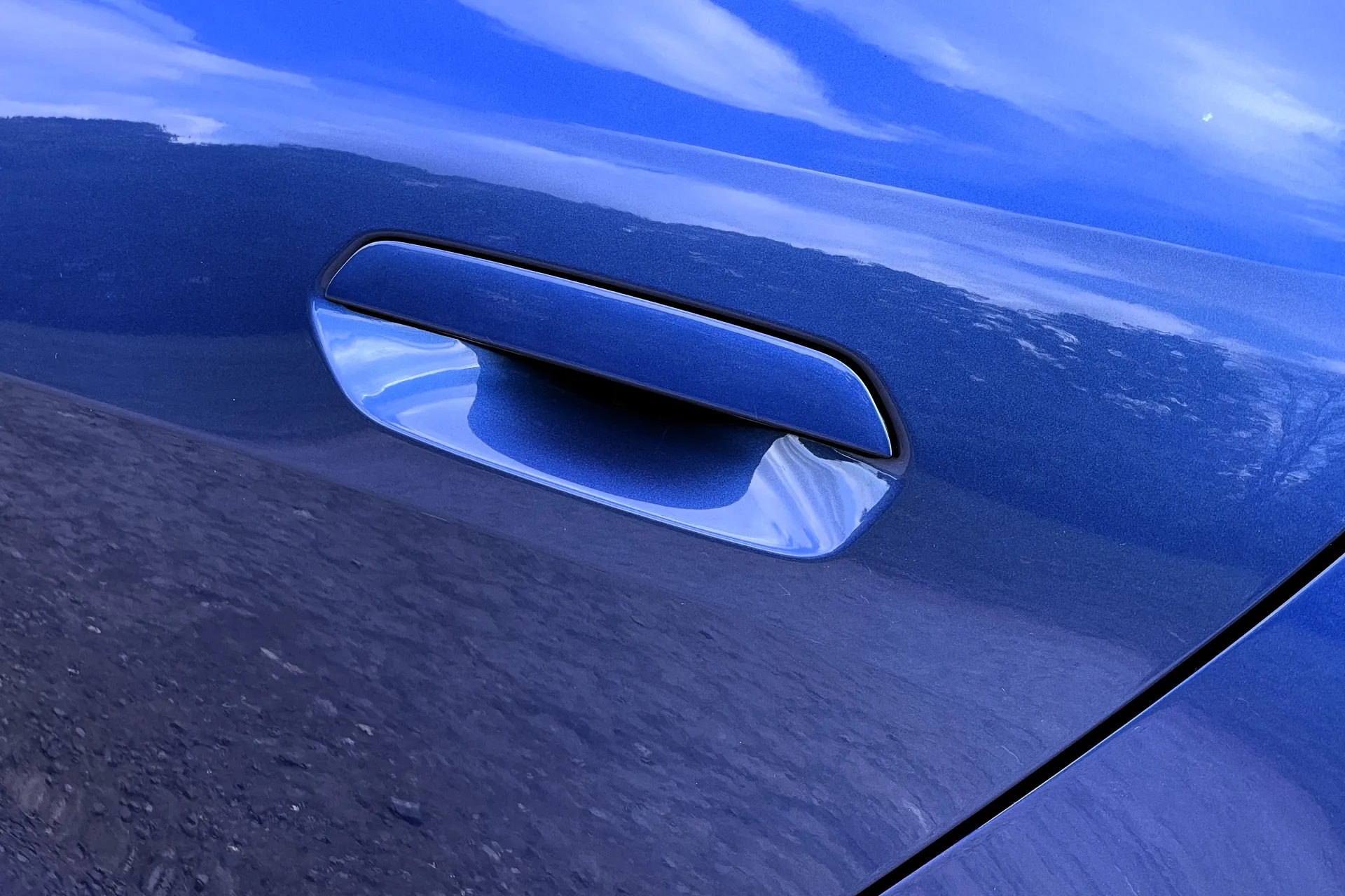 BMW I4 thumbnail image number 9